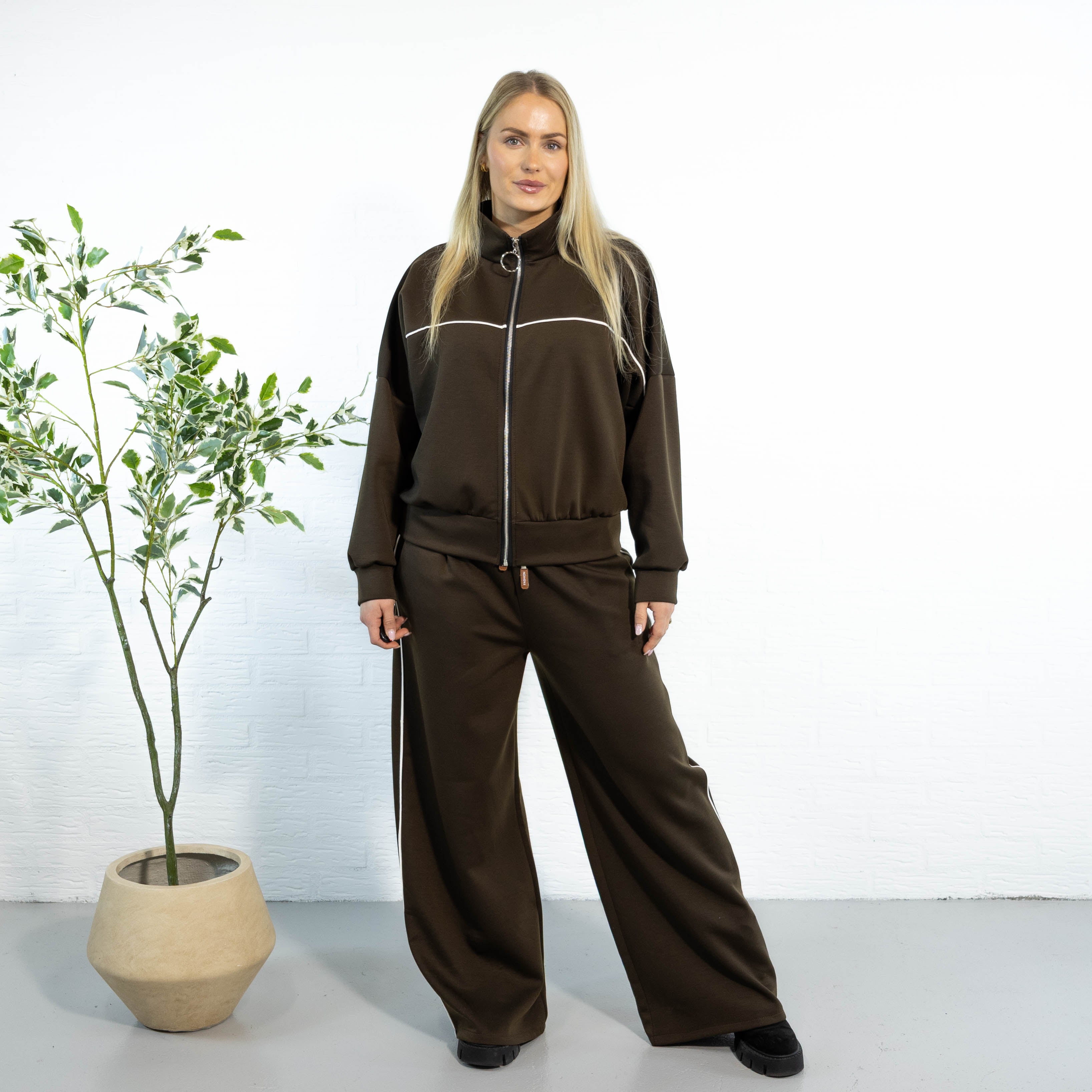 Ama sweatshirt, Choko