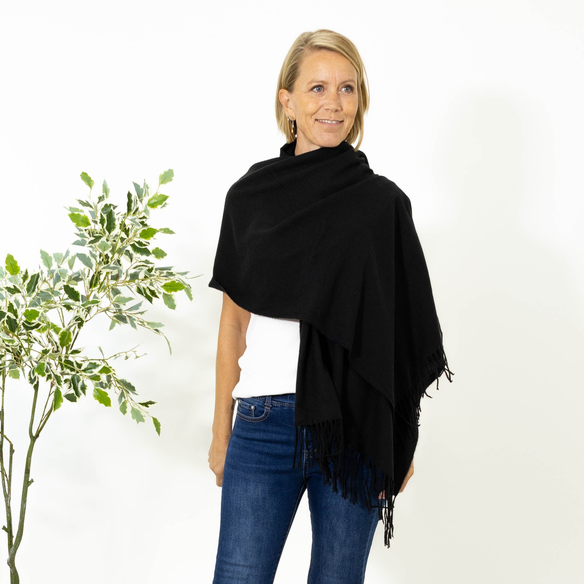 Ebba tørklæde, Sort