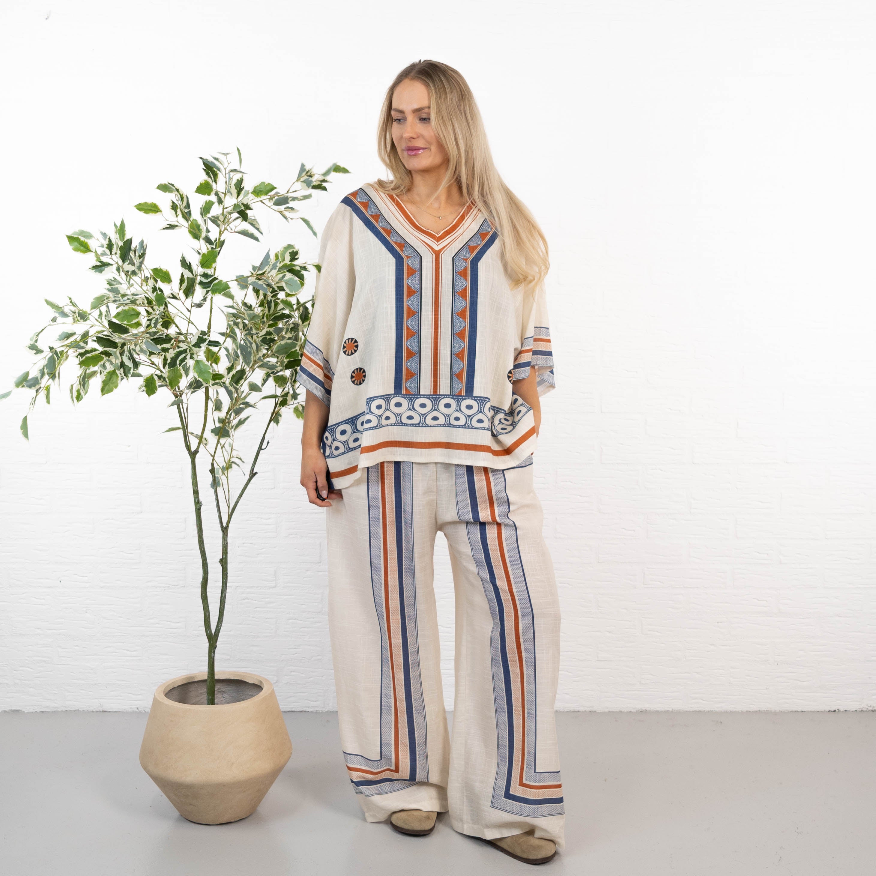 Adela overdel, Beige