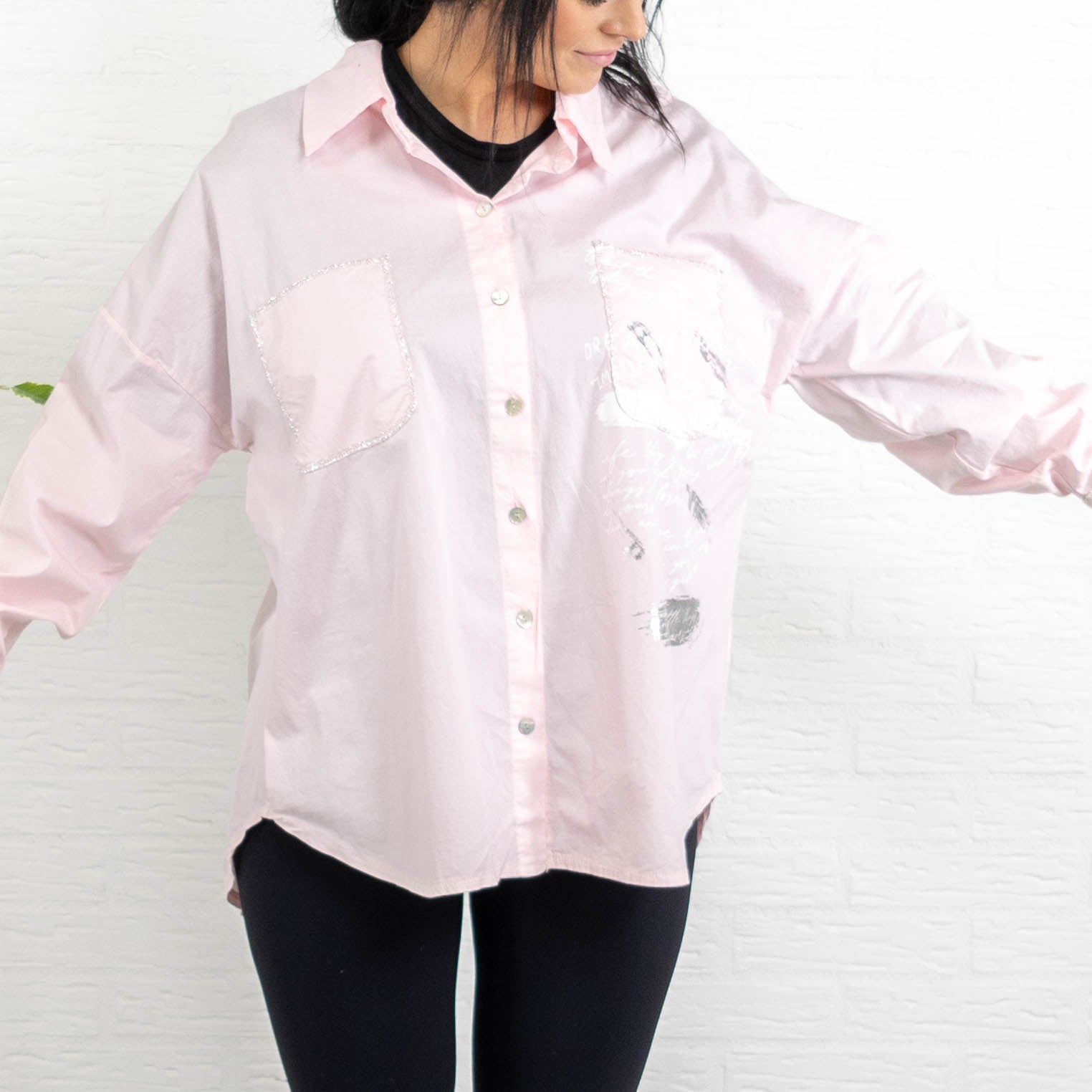 Ruby skjorte, Lyserød