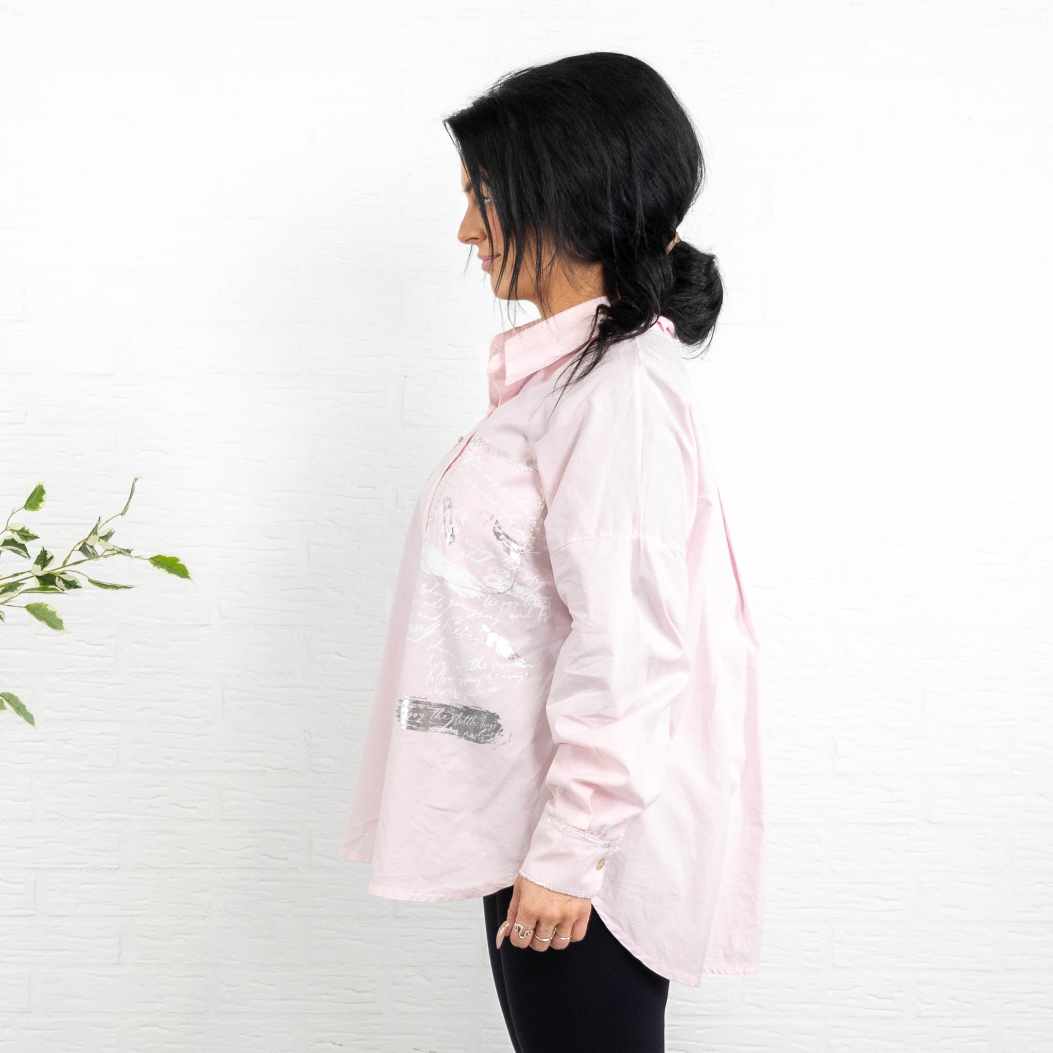 Ruby skjorte, Lyserød