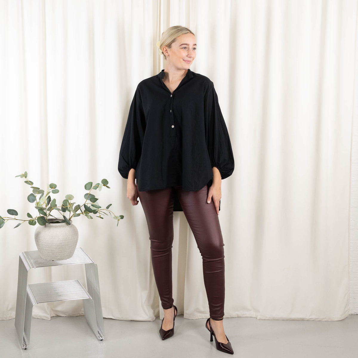 Juliet overdel, Sort