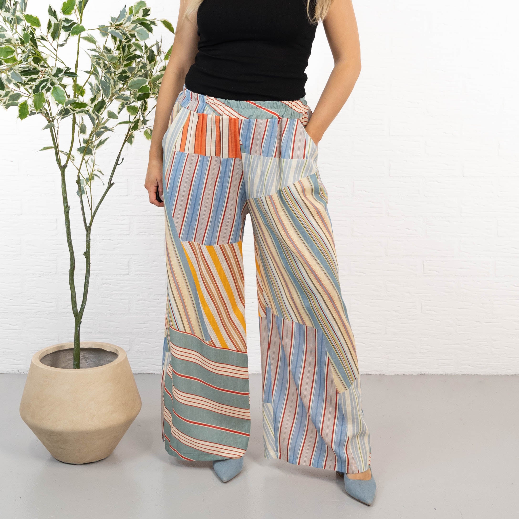Nira bukser, Multifarvet