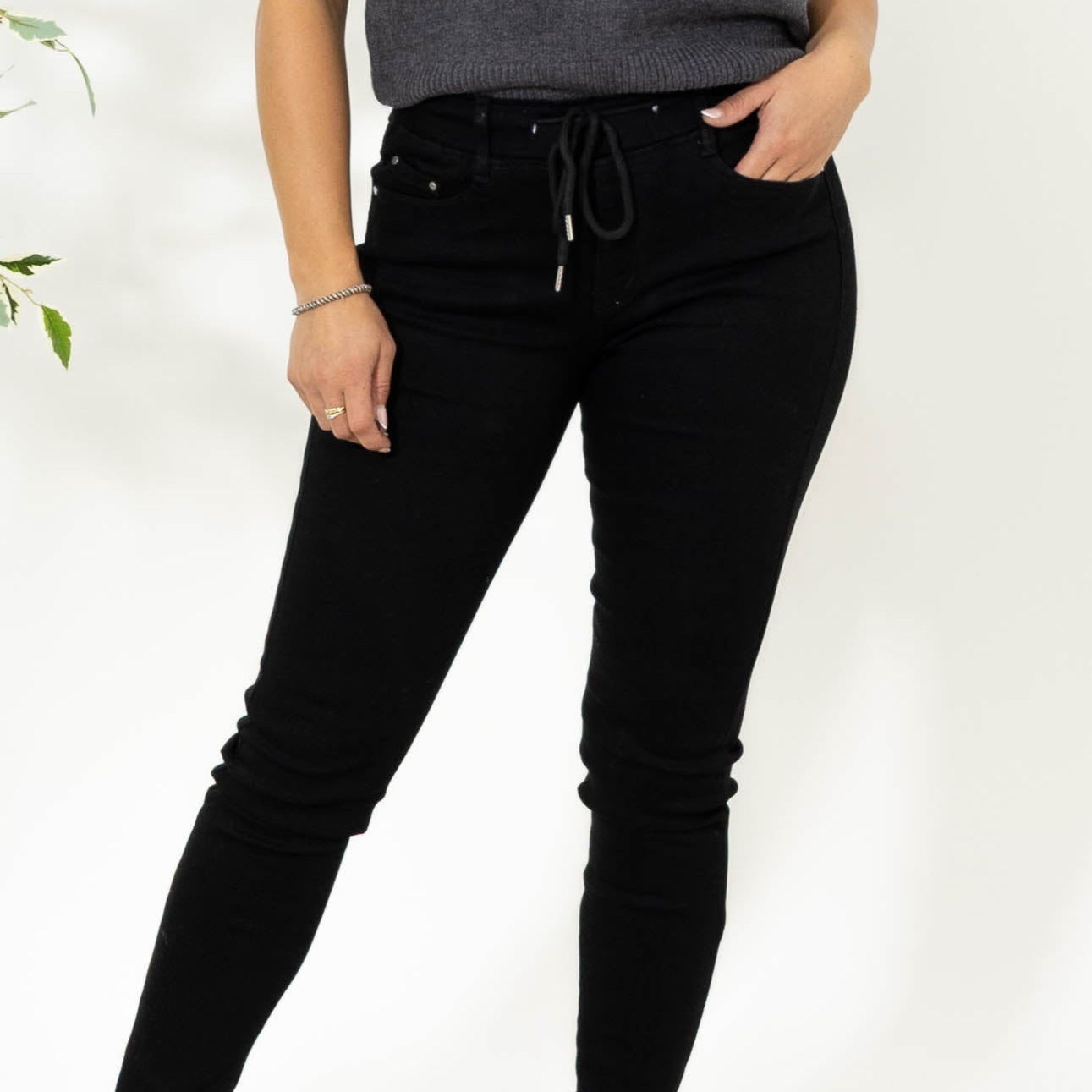 Asta jeggings m. snørre, Sort