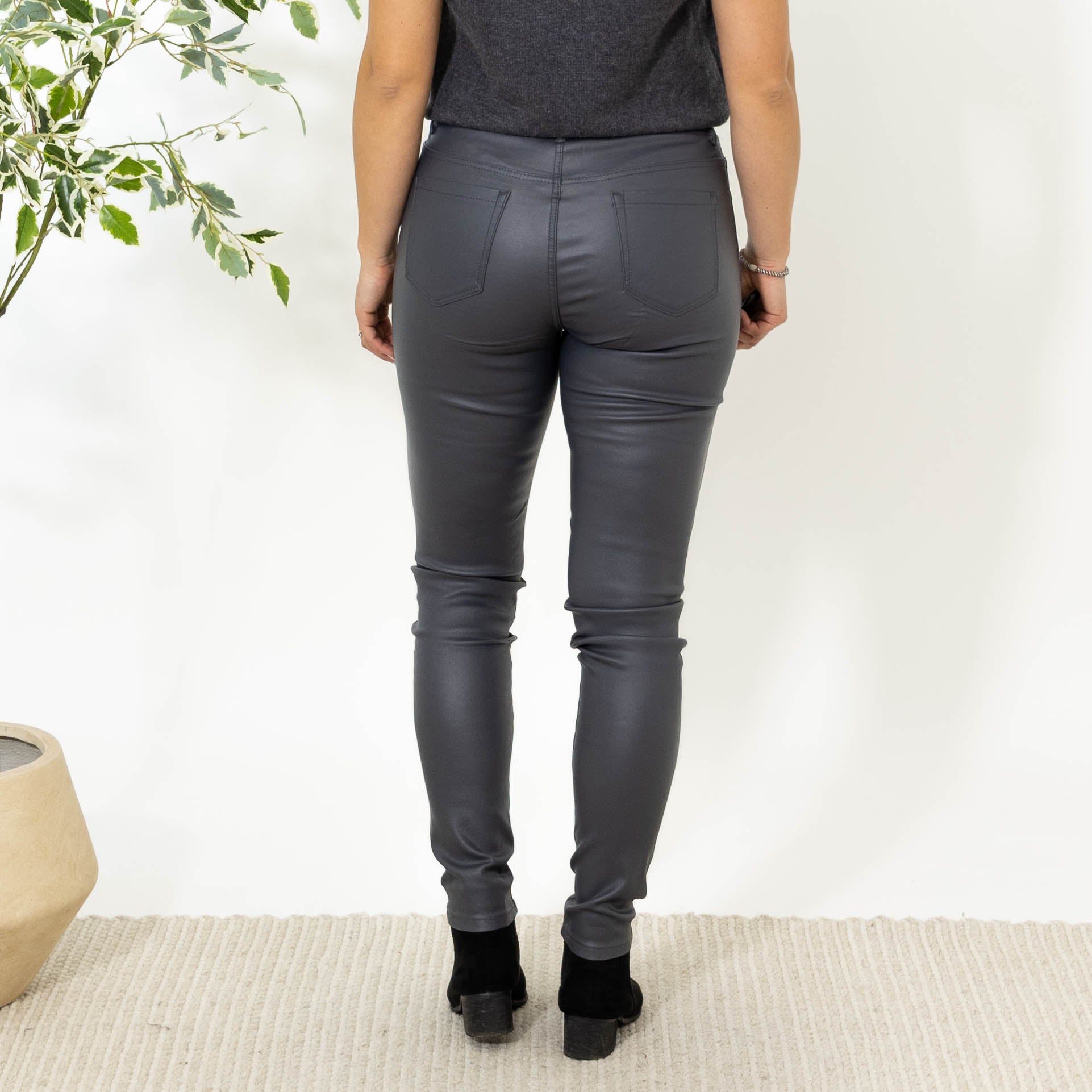 Gaby wetlook jeggings m. snørre, Mørkegrå