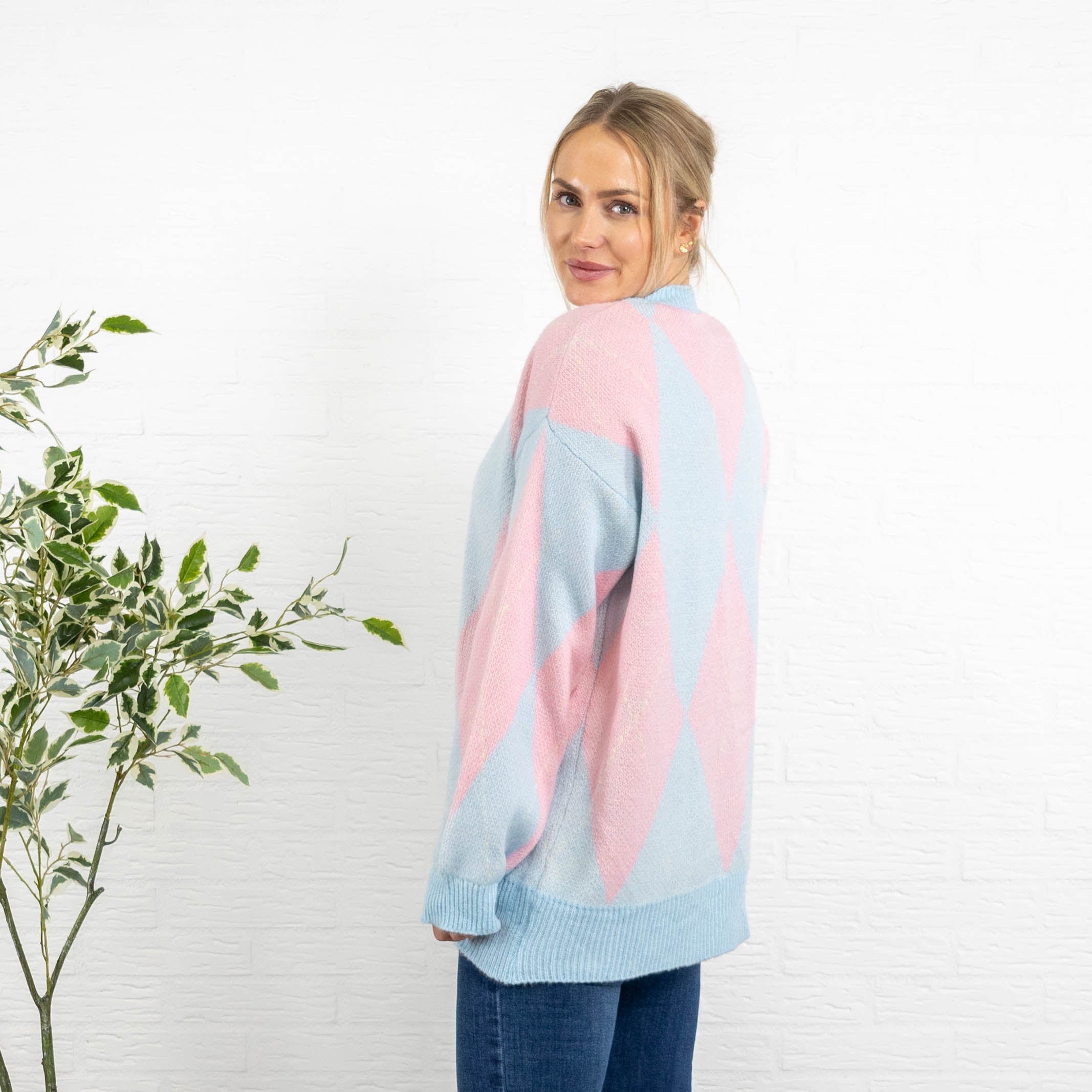 Louisa harlequin strik, Lyseblå