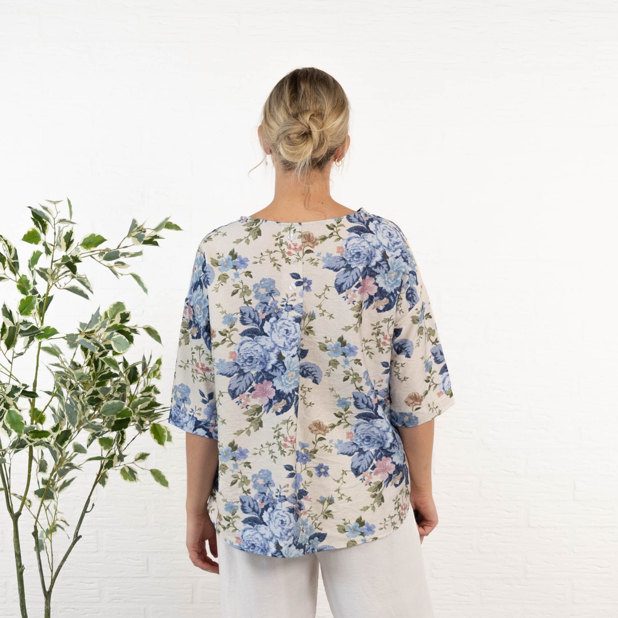 Esther overdel, Lyseblå