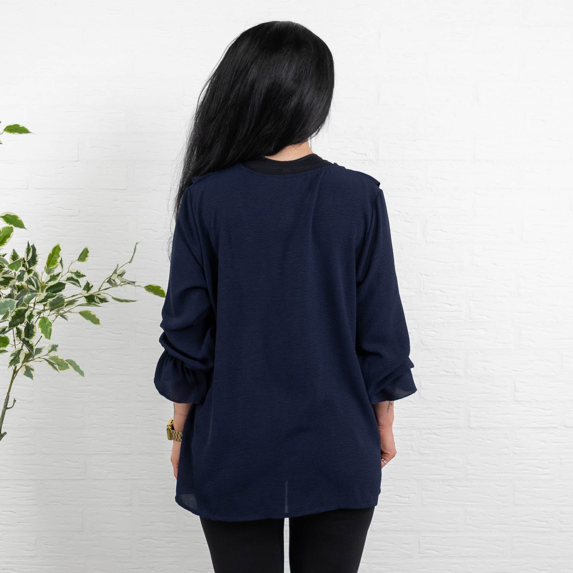 Charlise overdel, Navy