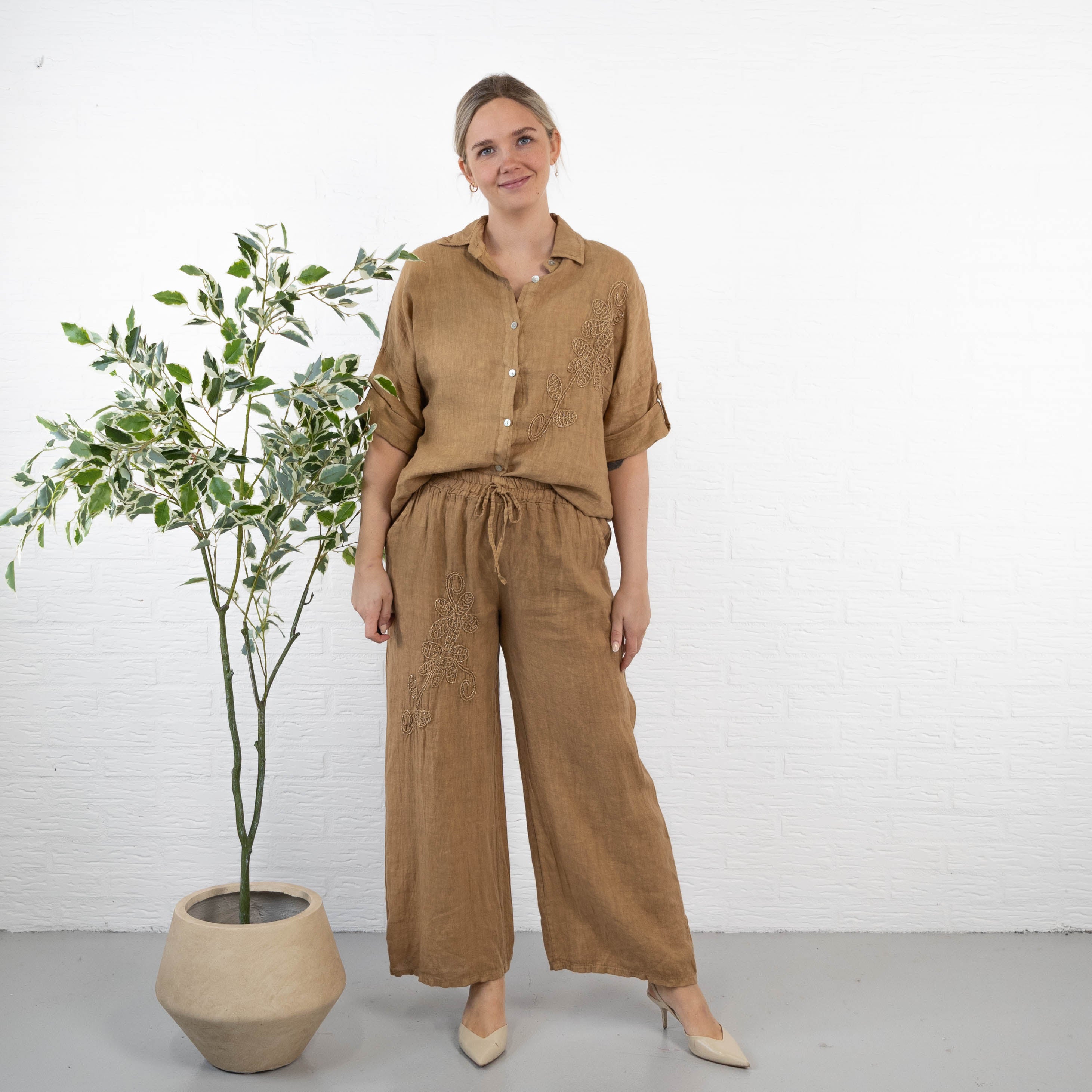 Beatrice bukser, Camel