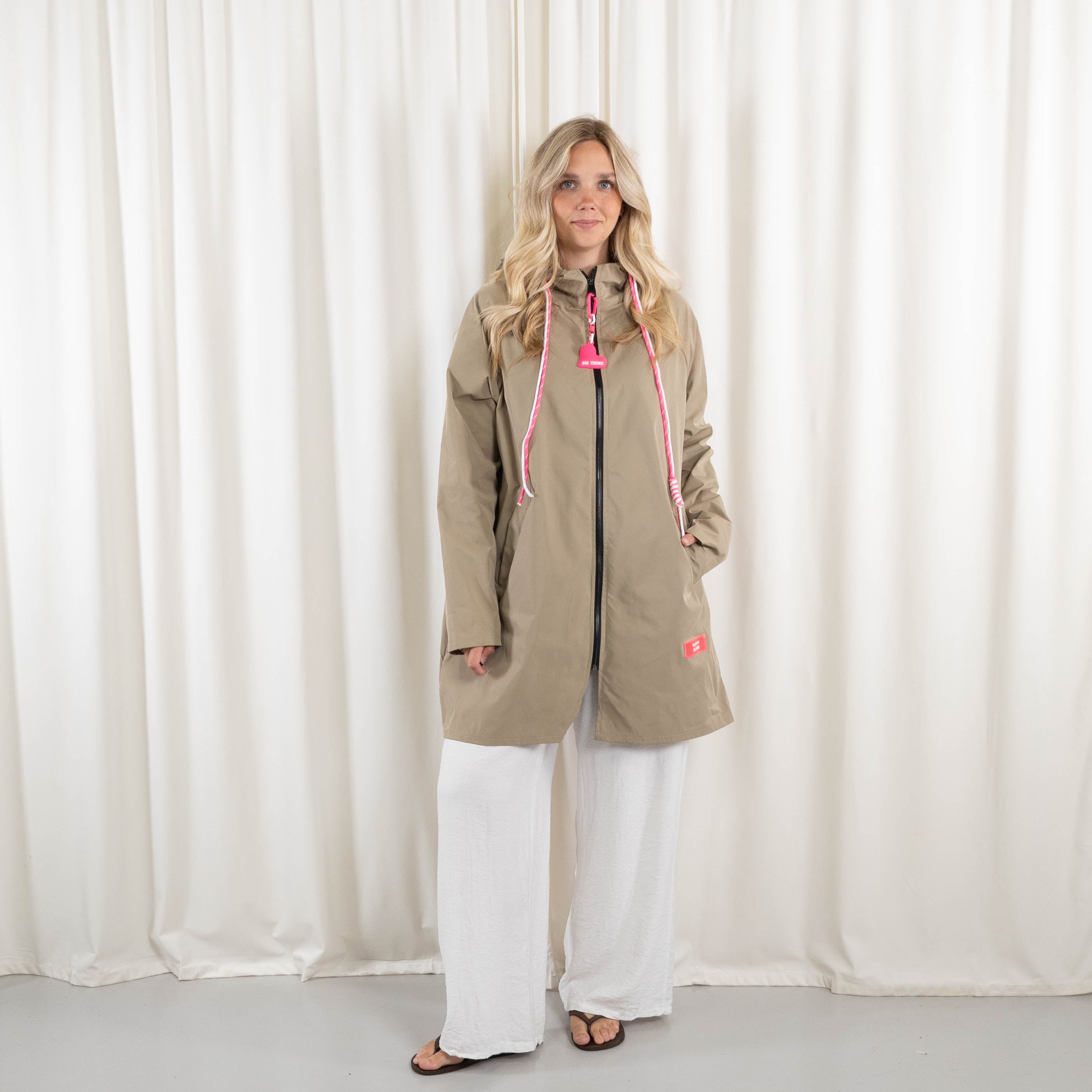 Always jakke, Taupe