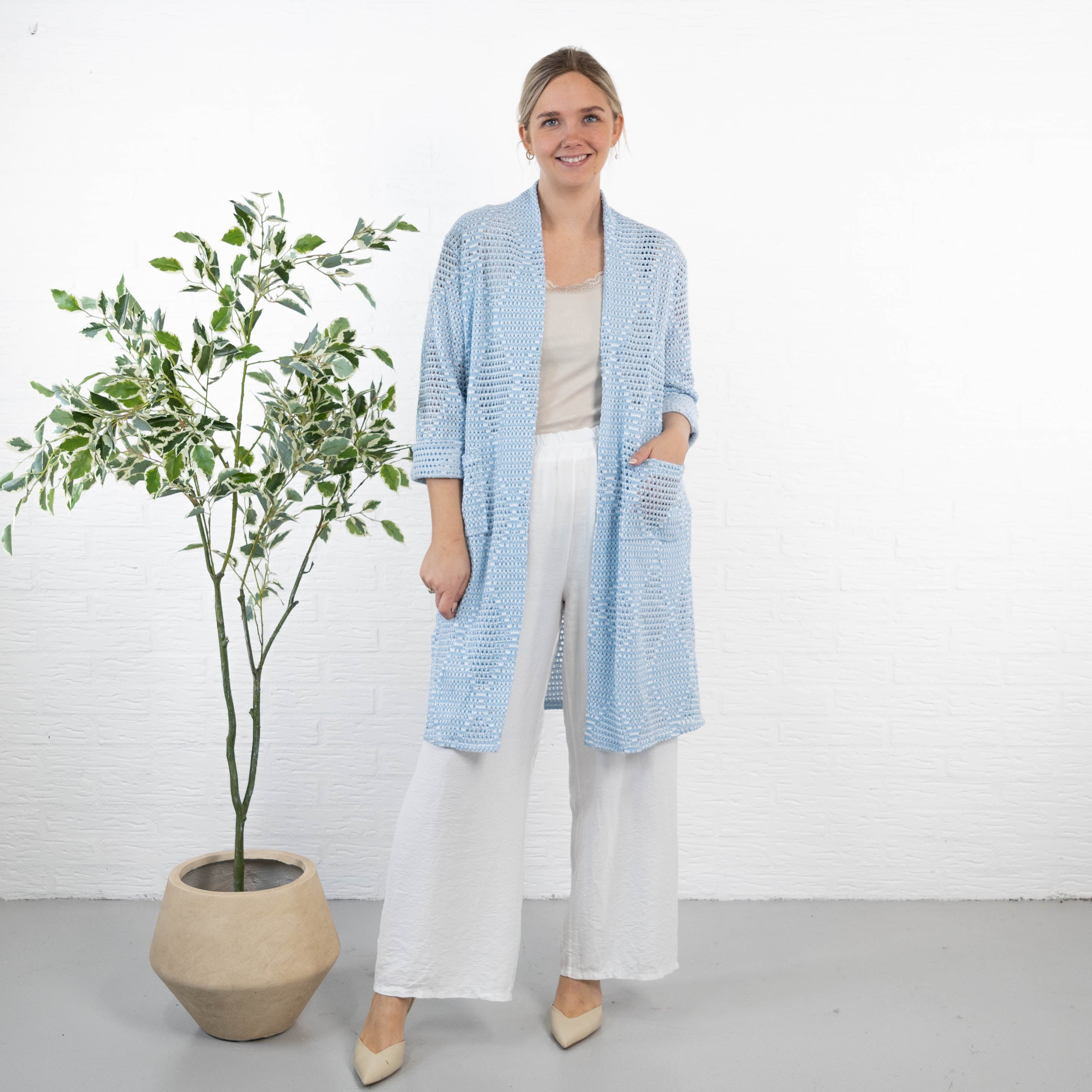 Daisy cardigan, Lyseblå
