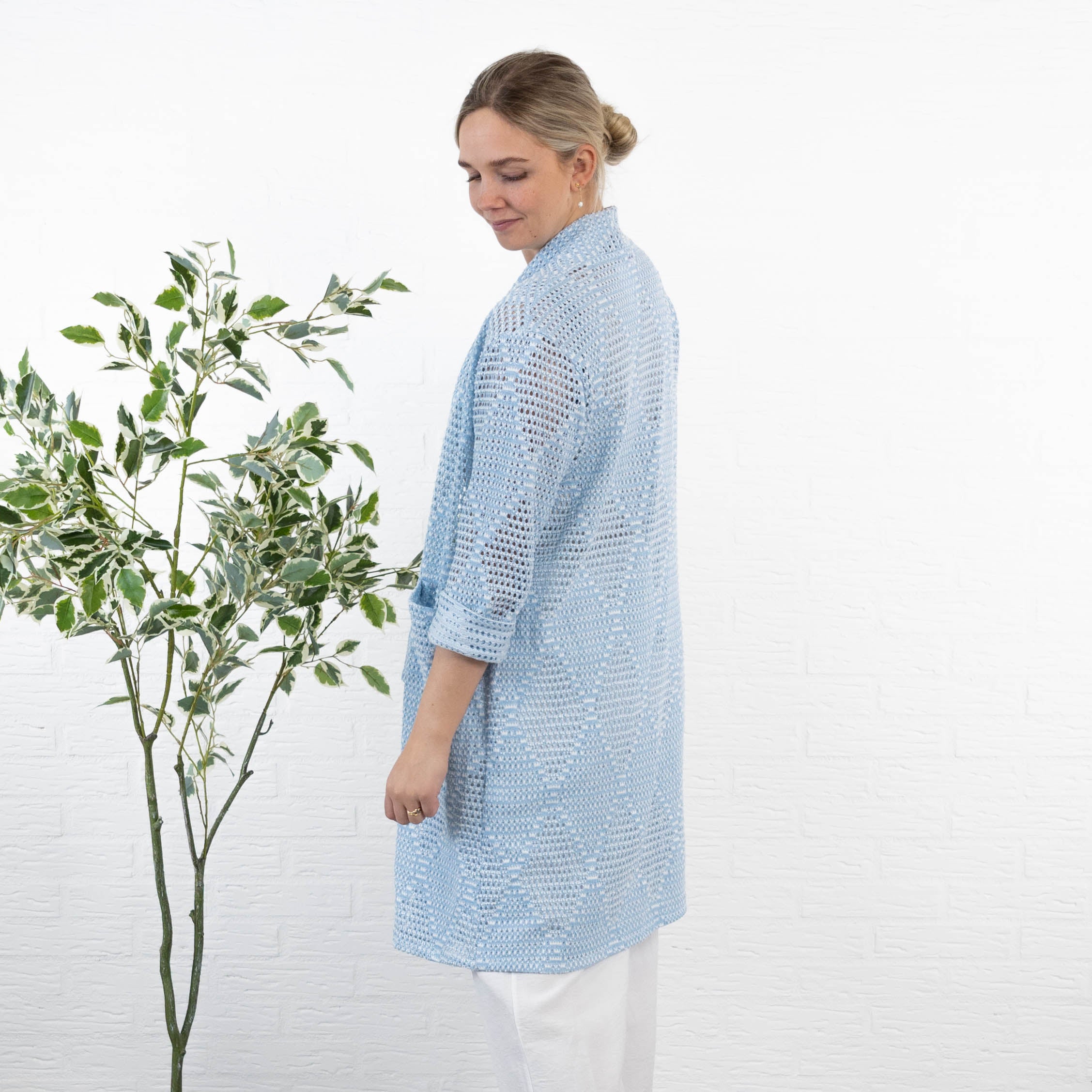 Daisy cardigan, Lyseblå