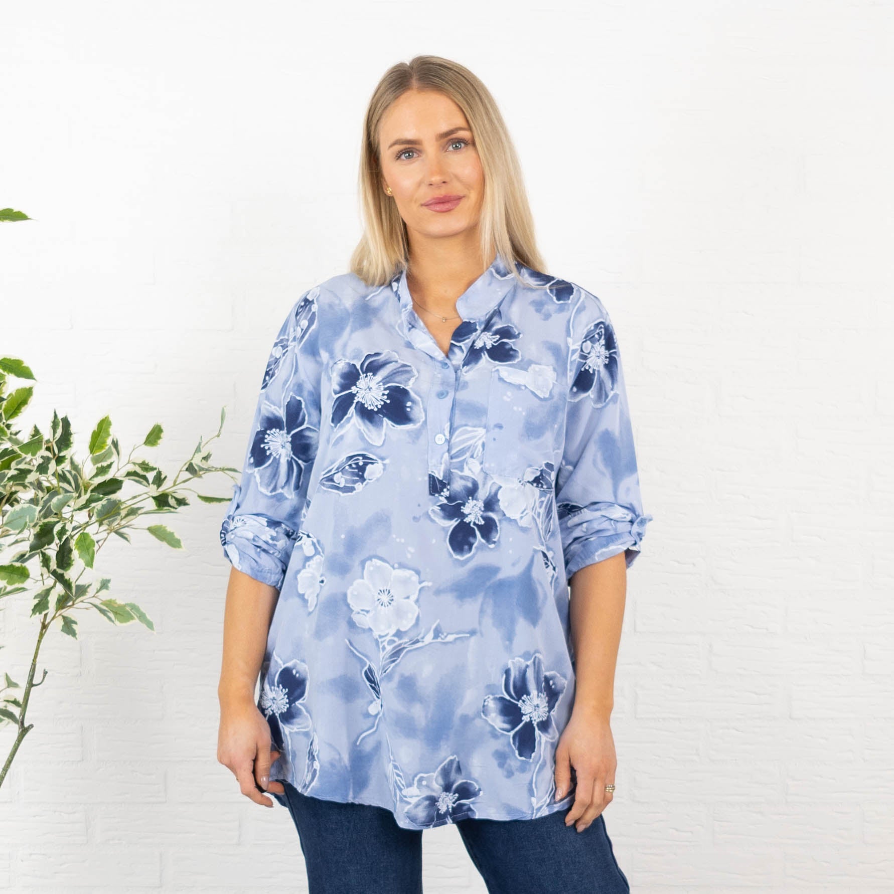 Aisa overdel, Lyseblå