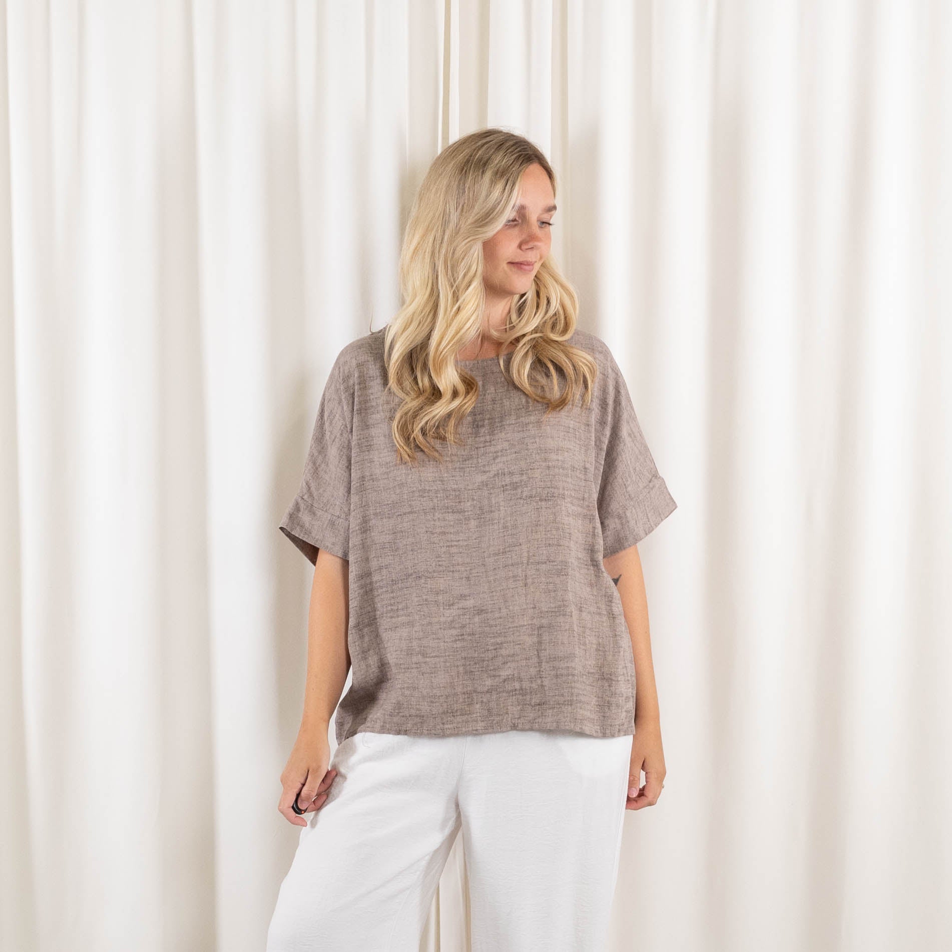Kirstine overdel, Taupe