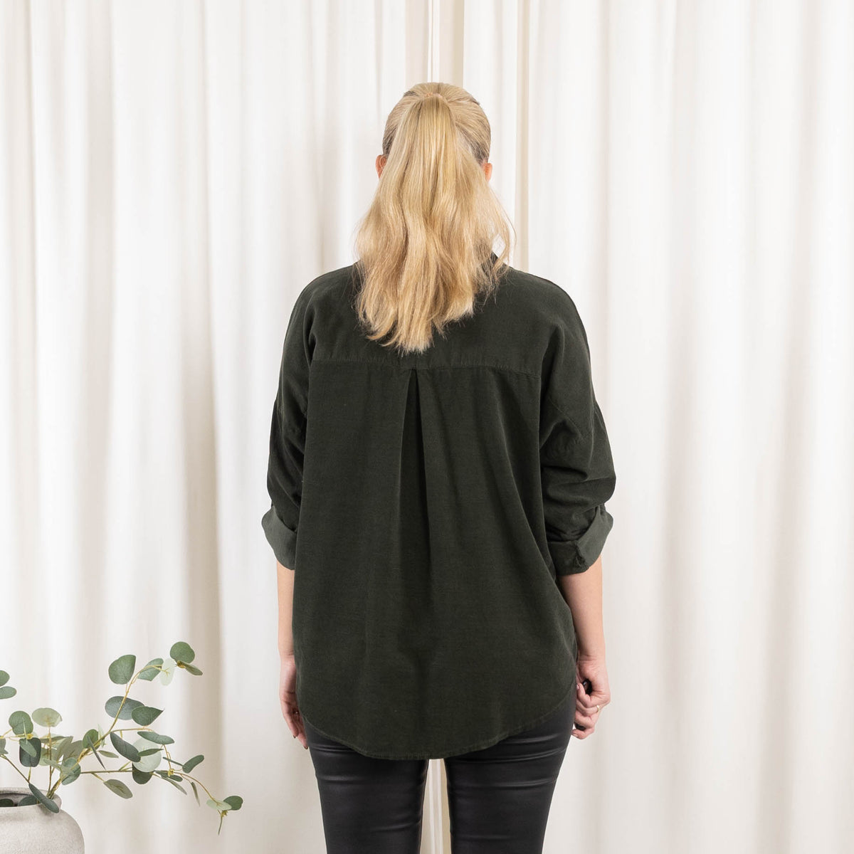 Miriam skjorte, Miligrøn
