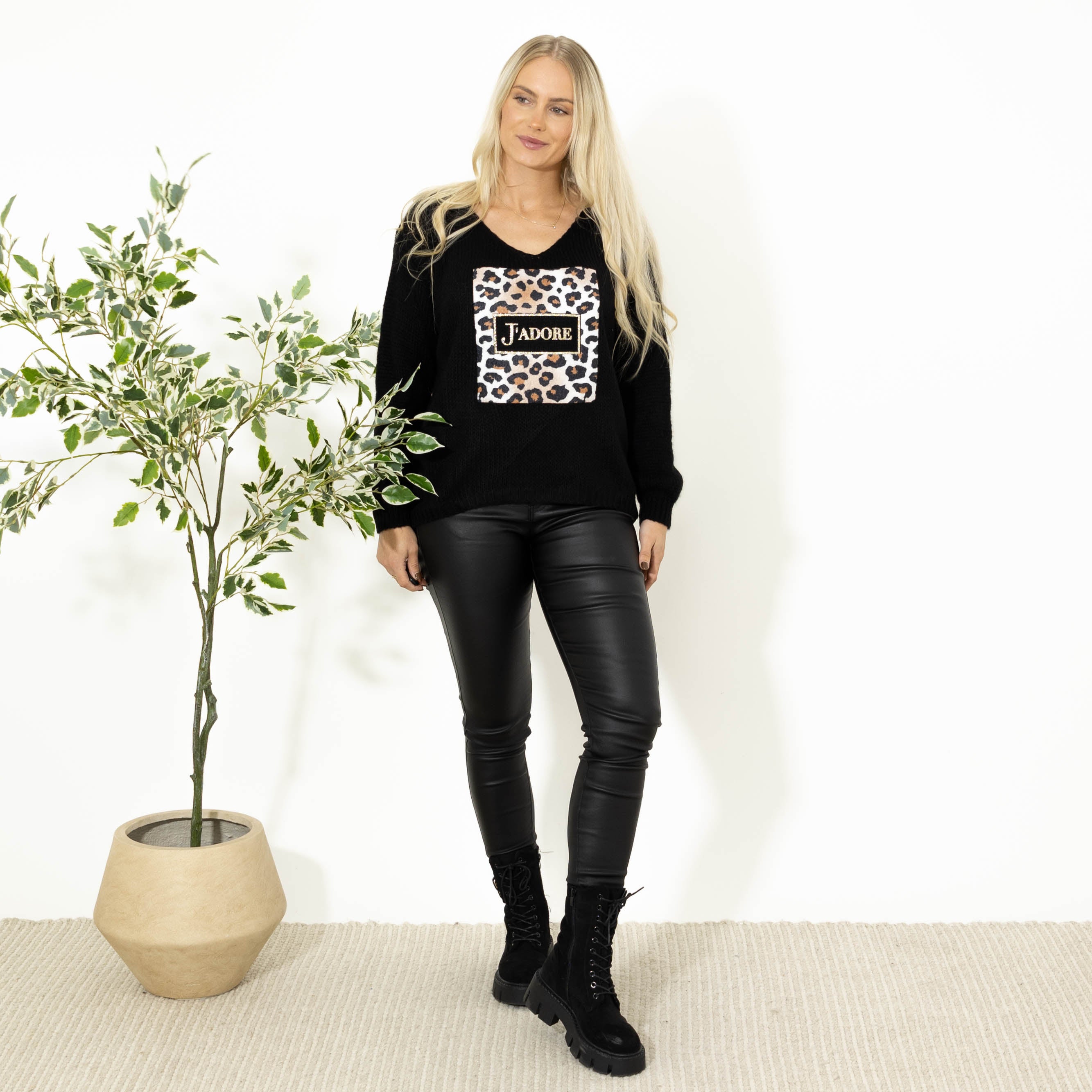 Majka v-hals strik, Sort