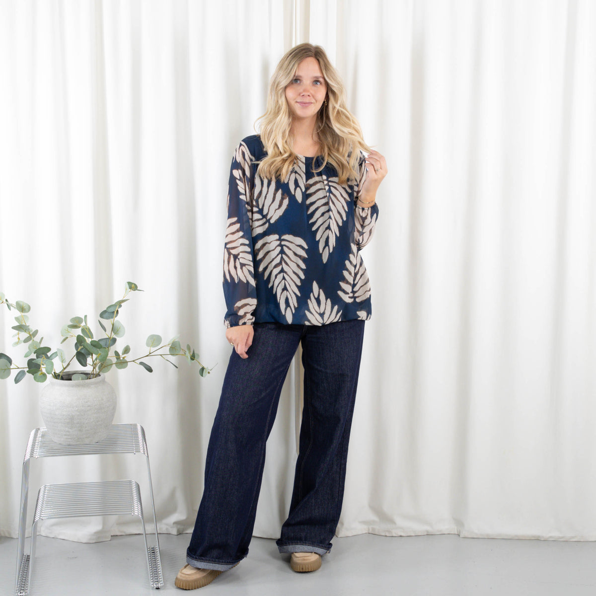 Barbera overdel, Navy