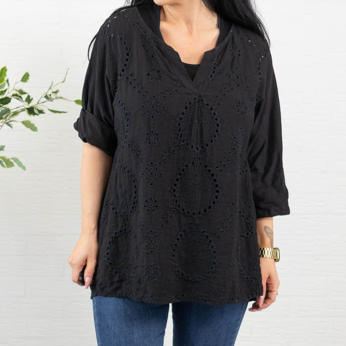 Bitten overdel, Sort