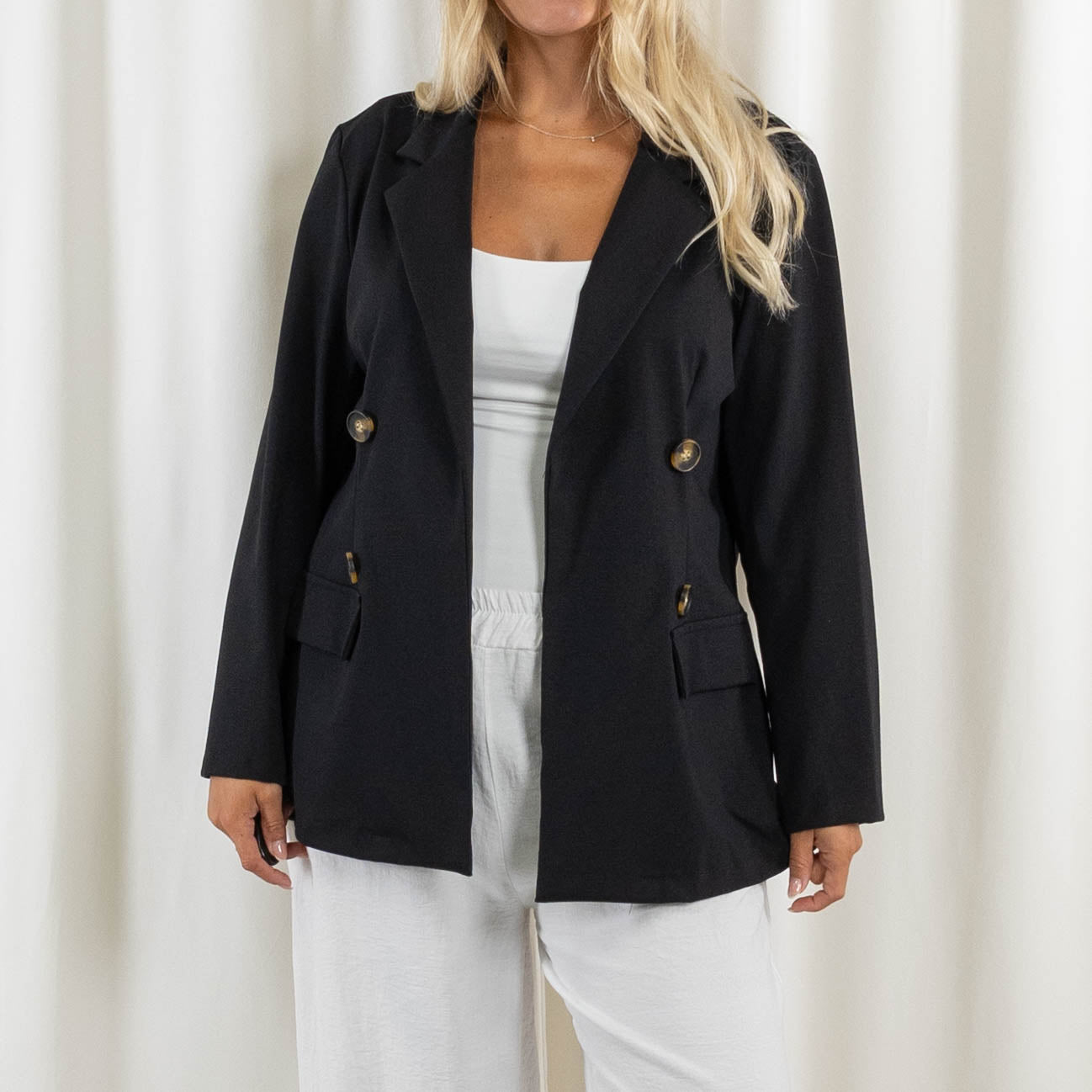 Orbit blazer, Sort