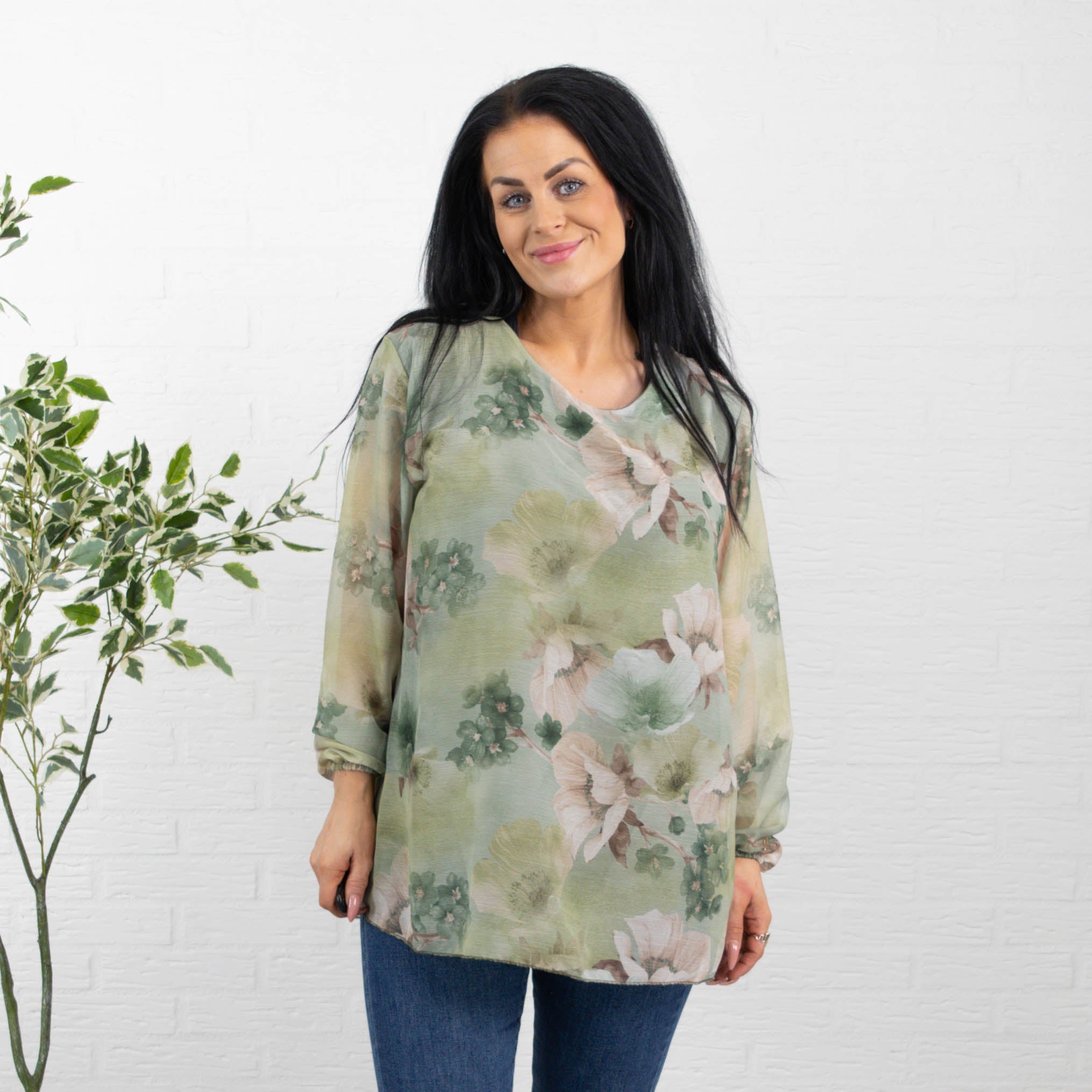 Deborah overdel, Khaki