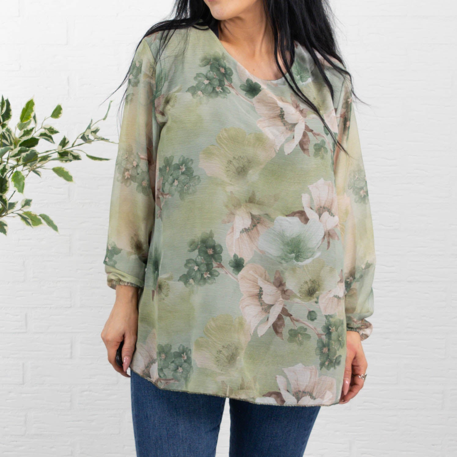 Deborah overdel, Khaki