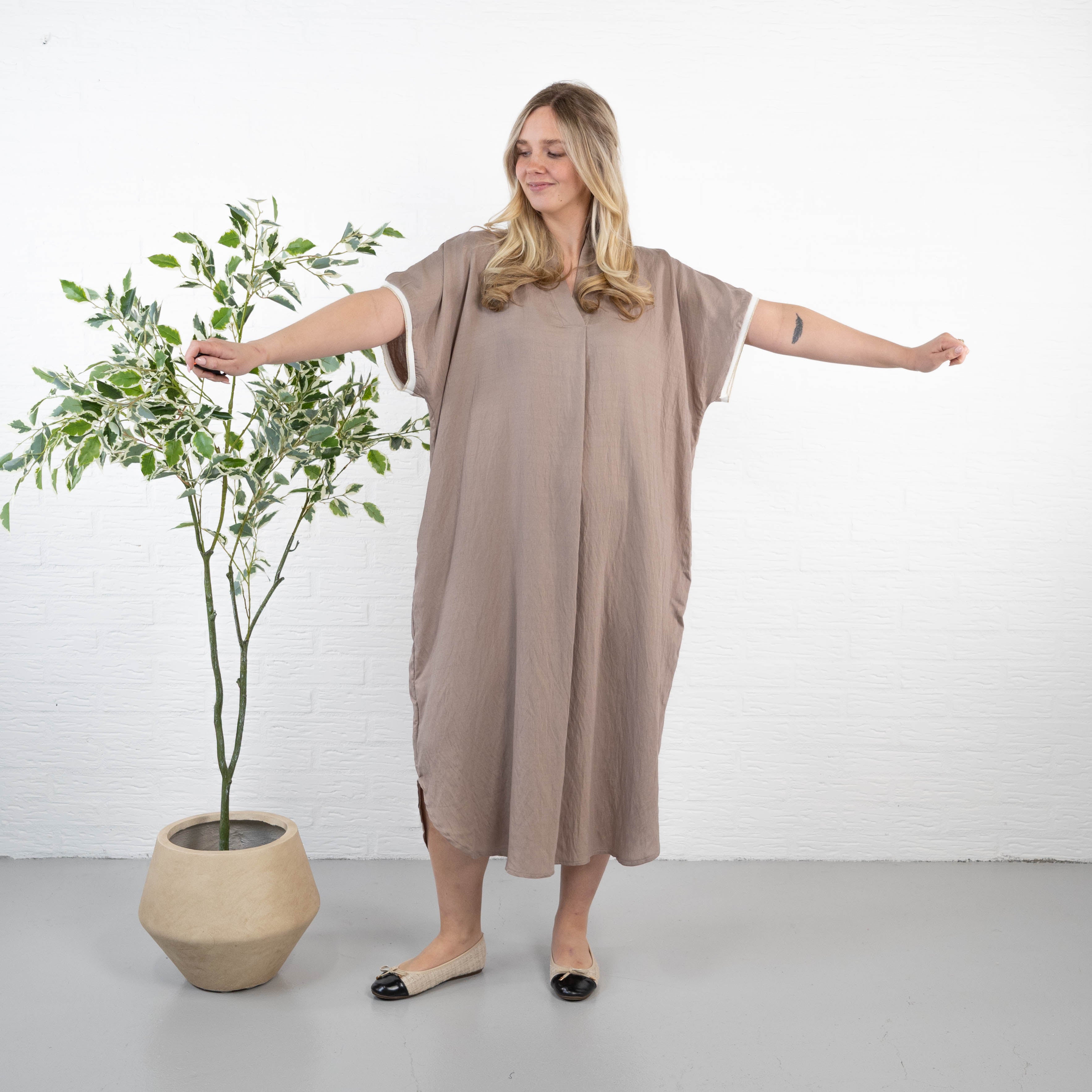 Henriette kjole, Taupe