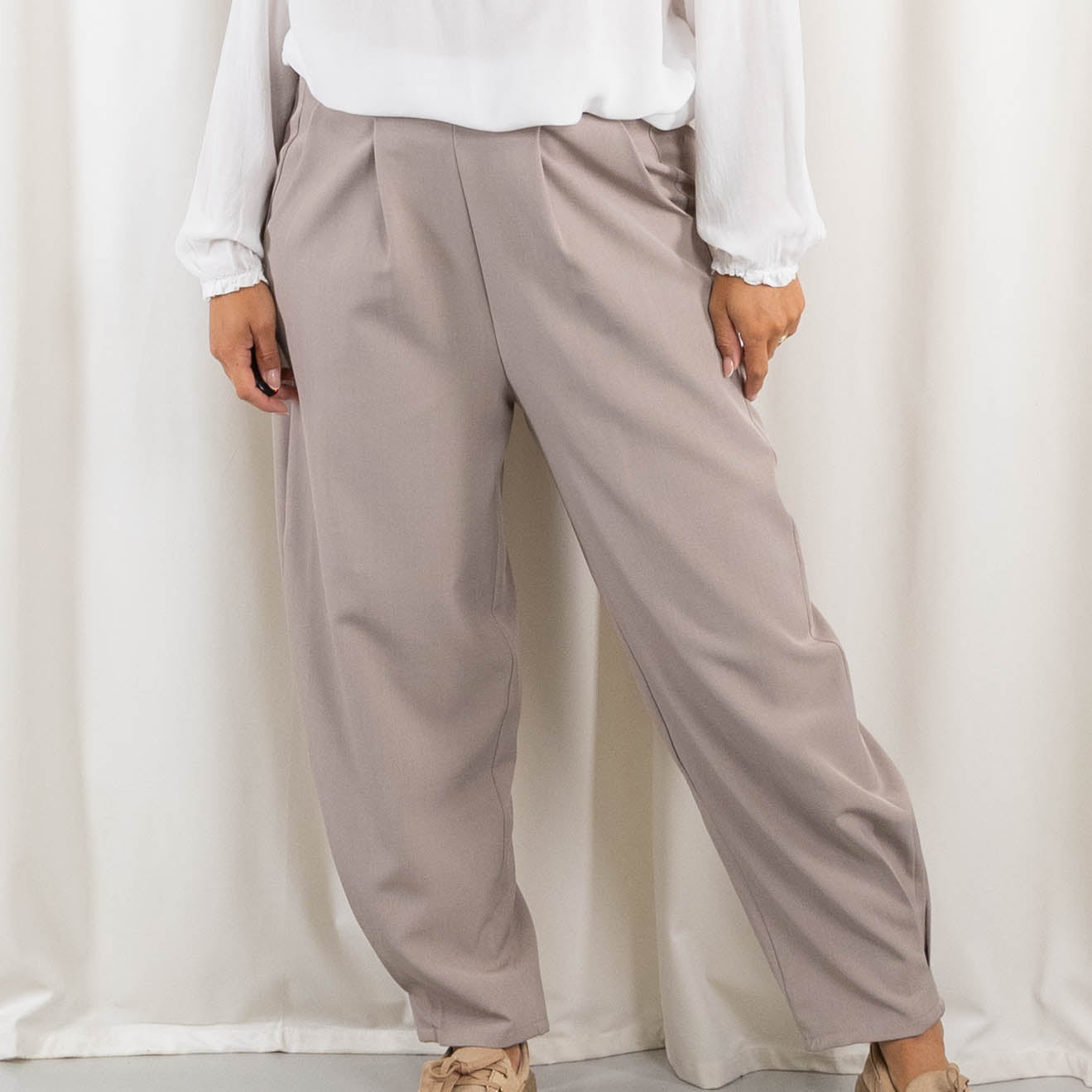 Oasis bukser, Taupe