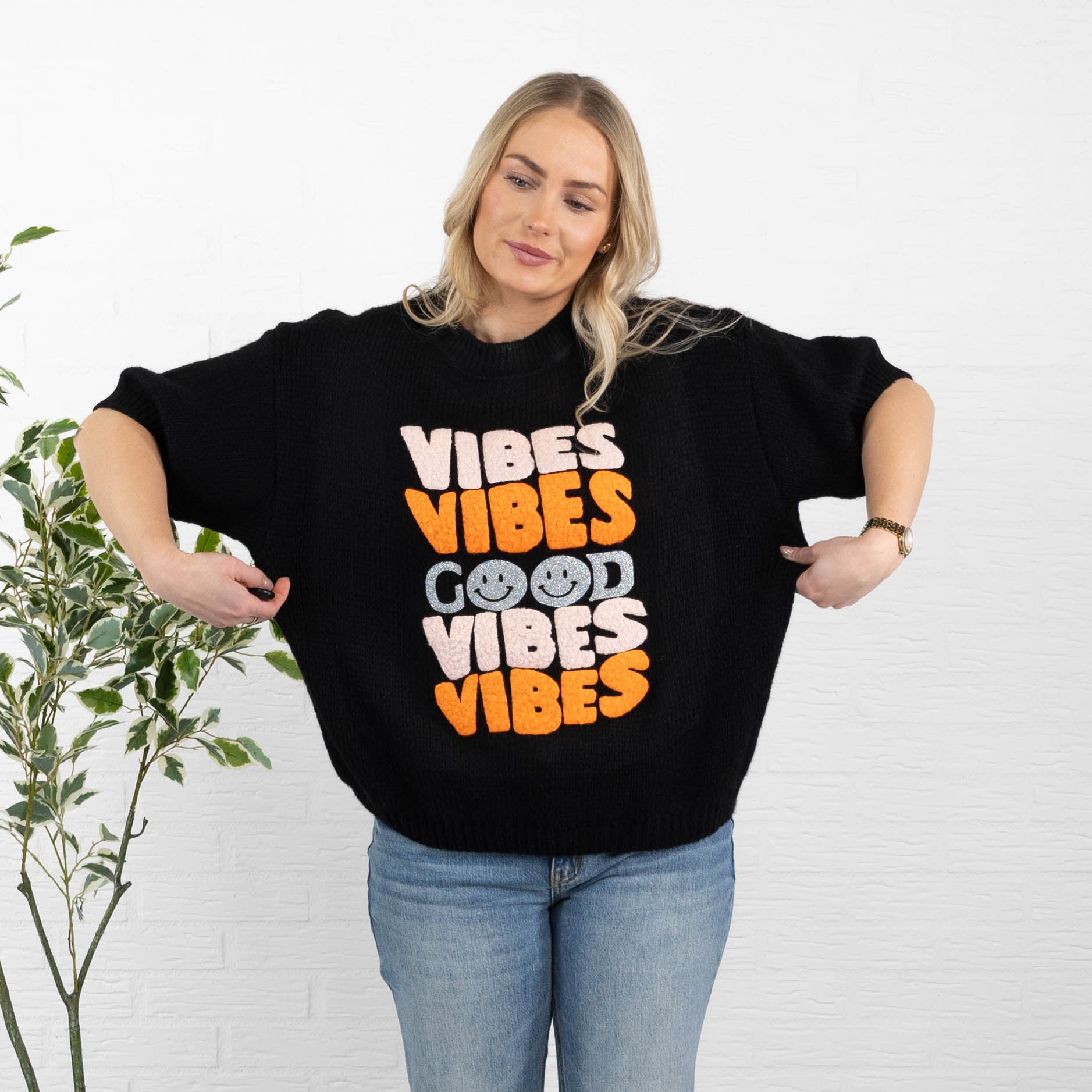 Good Vibes strik, Sort