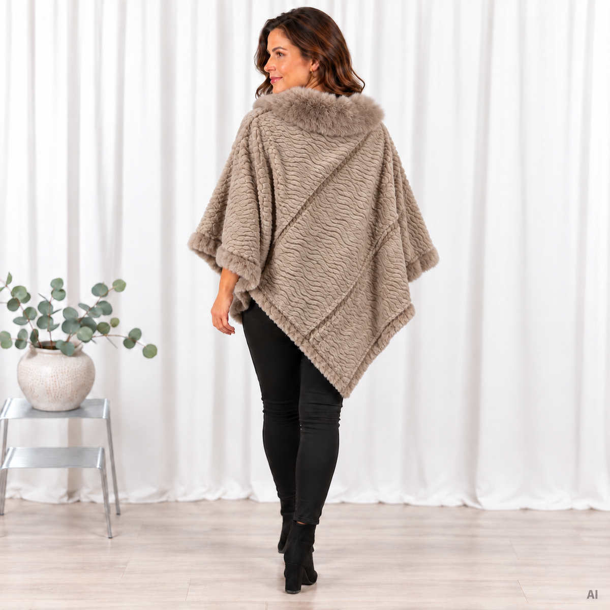 Lulu poncho, Taupe
