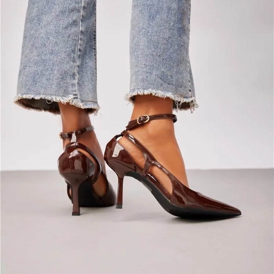 Gita stilletter, Brun