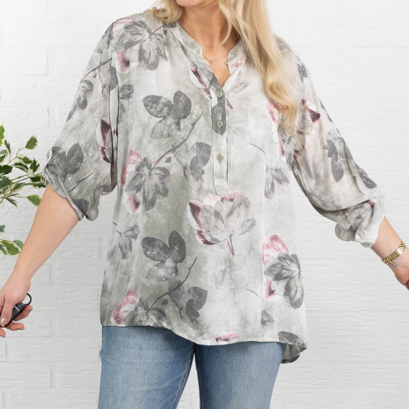 Alyssa overdel, Khaki