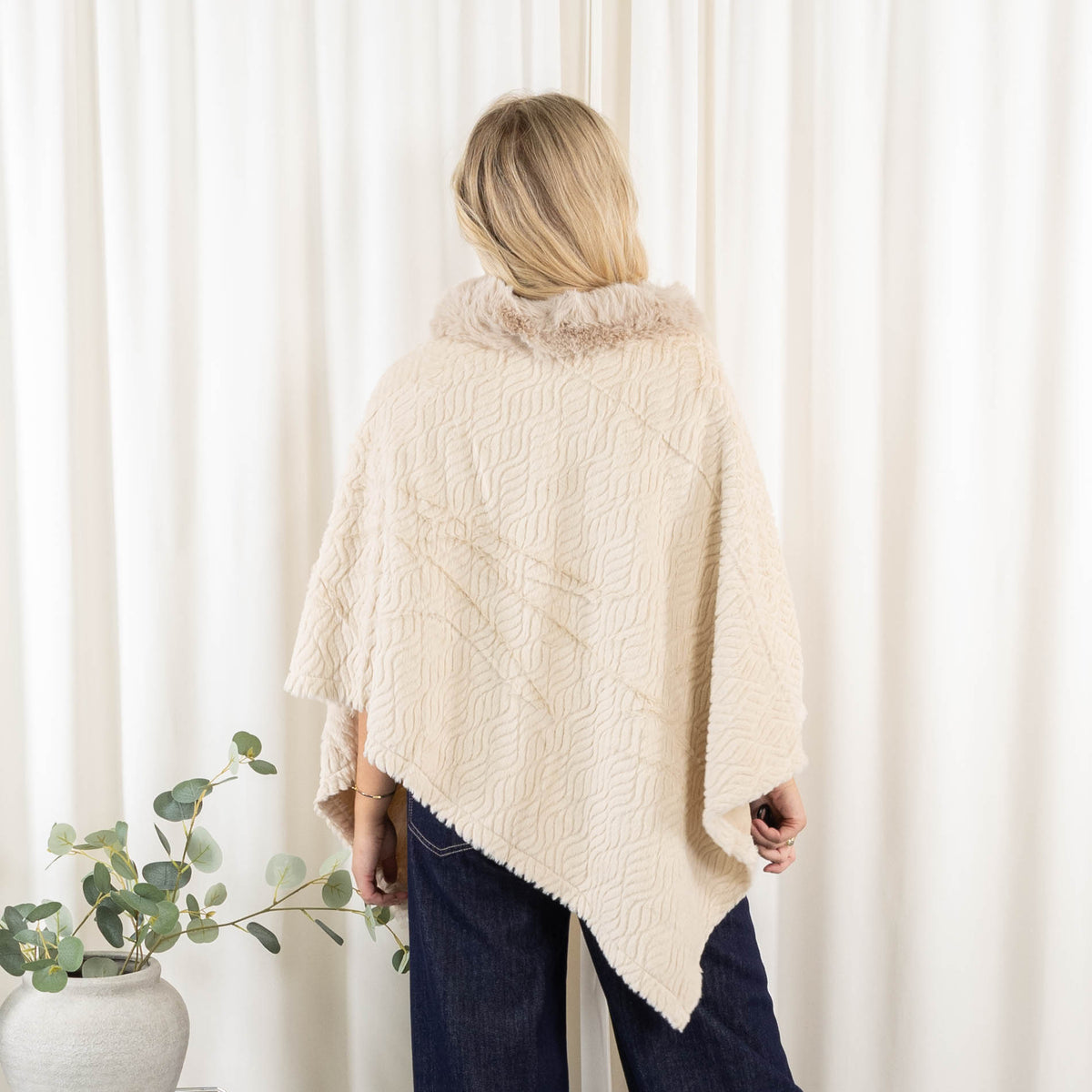 Natasha poncho, Beige