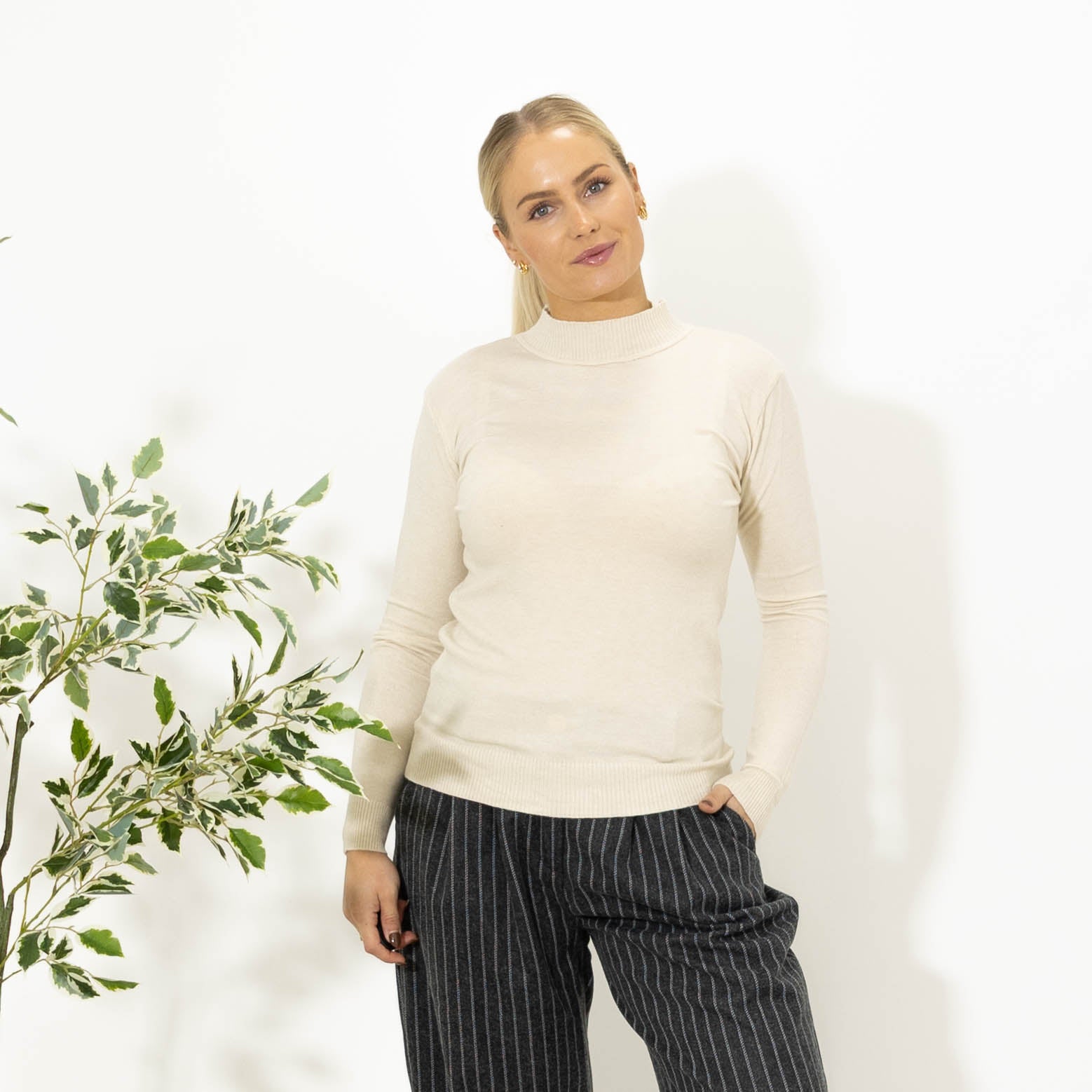 Elisa strik m. turtleneck, Beige