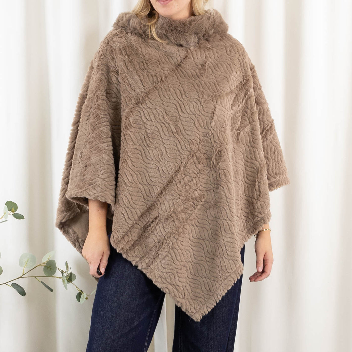 Natasha poncho, Taupe