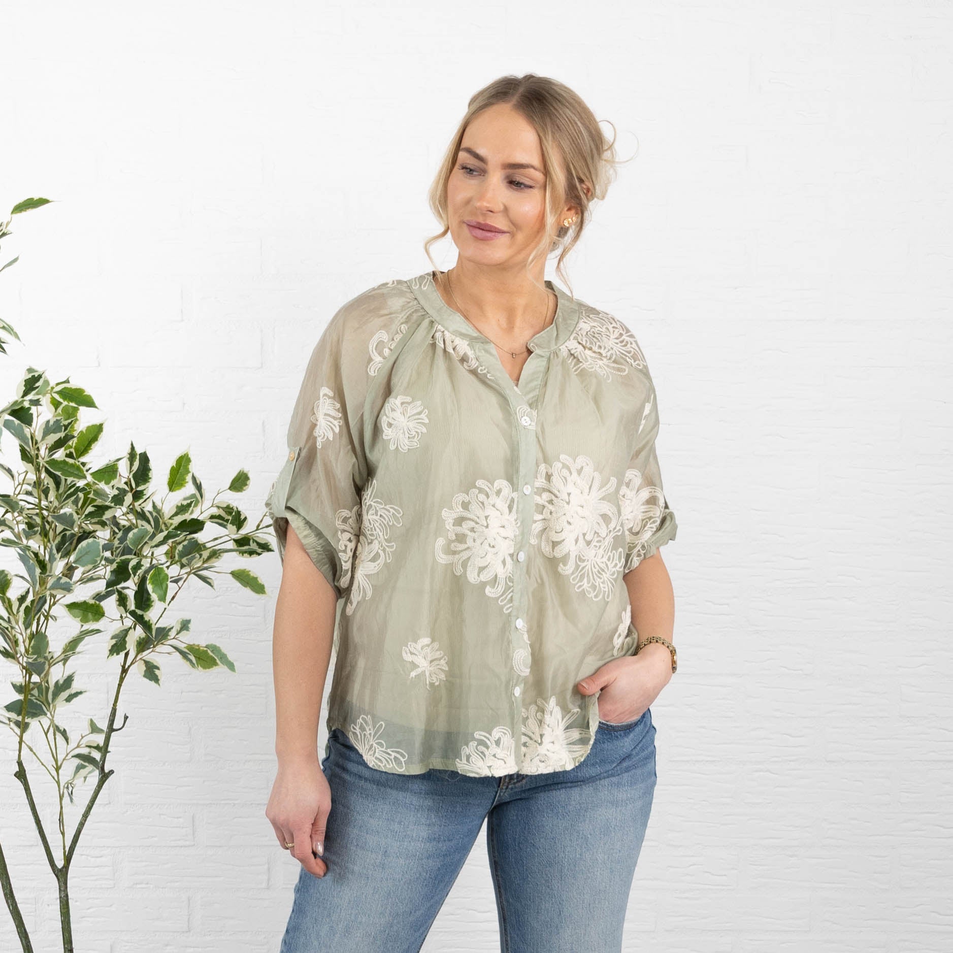 Tanja overdel, Khaki