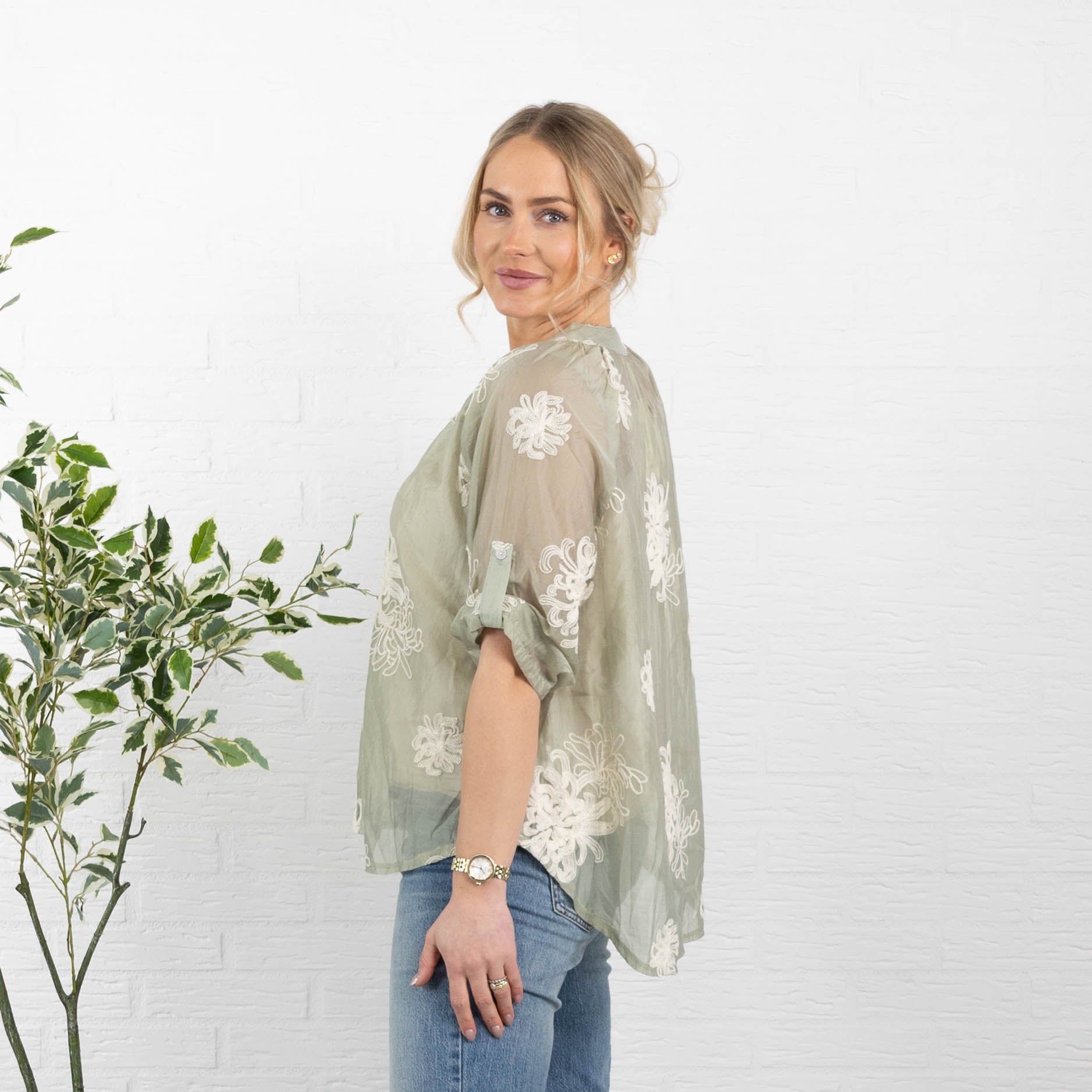 Tanja overdel, Khaki