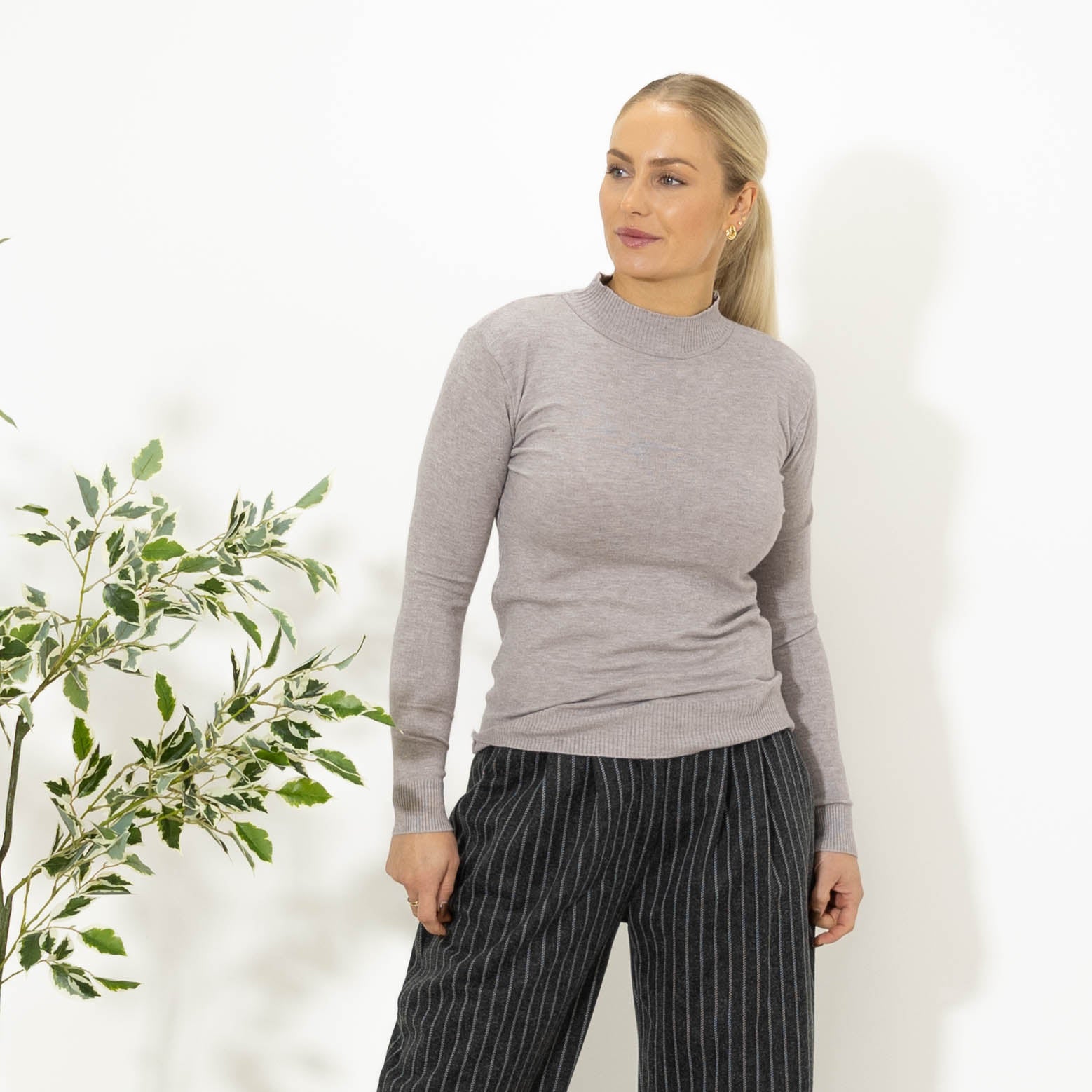 Elisa strik m. turtleneck, Taupe