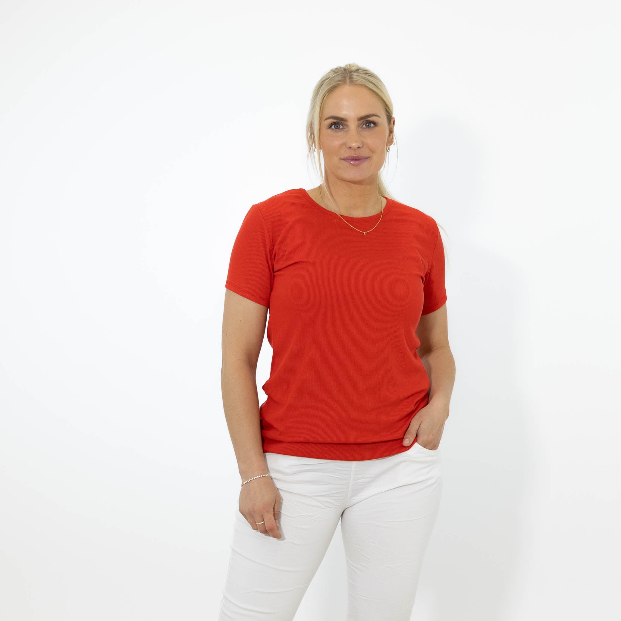 Ava t-shirt, Rød