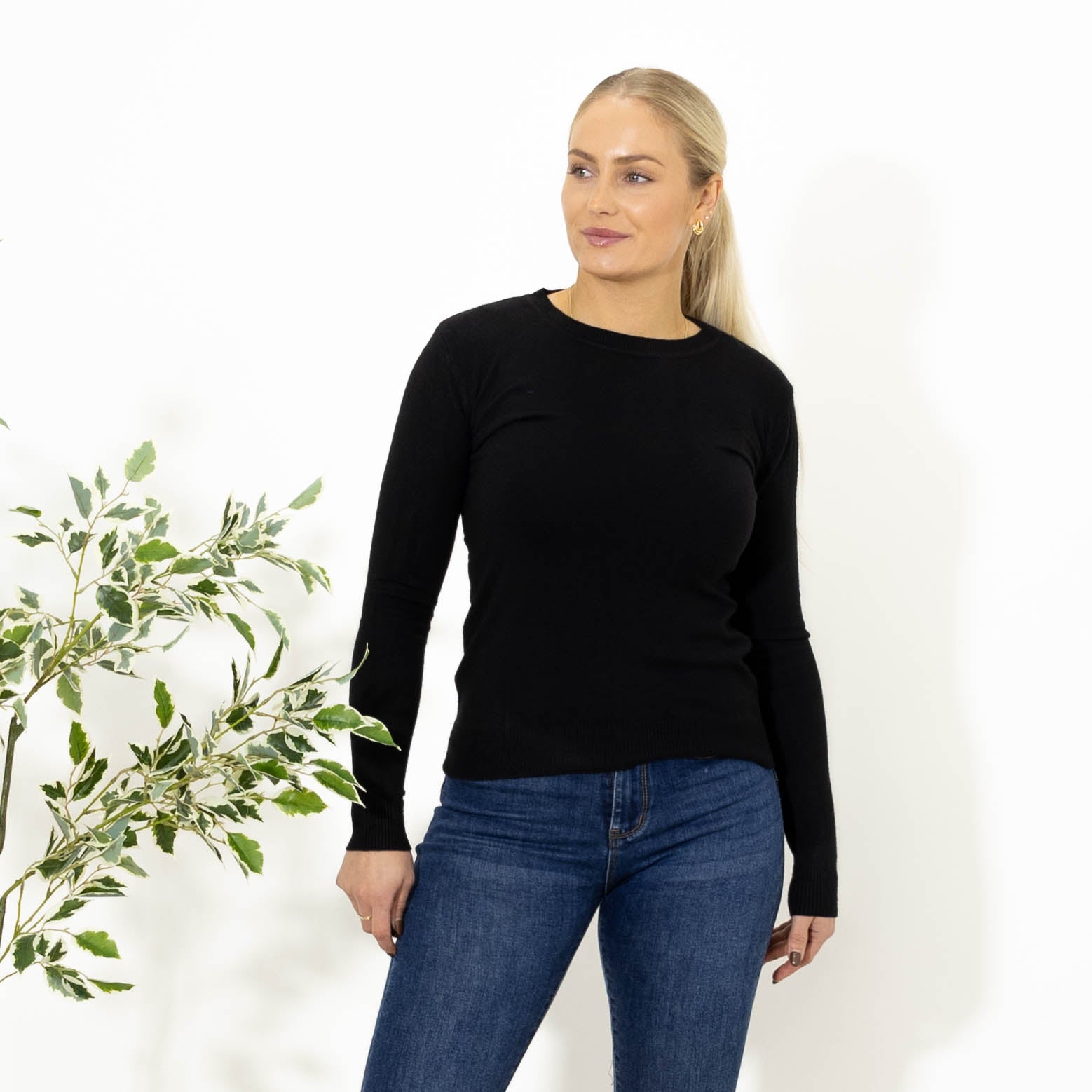 Sue strik m. rundhals, Sort