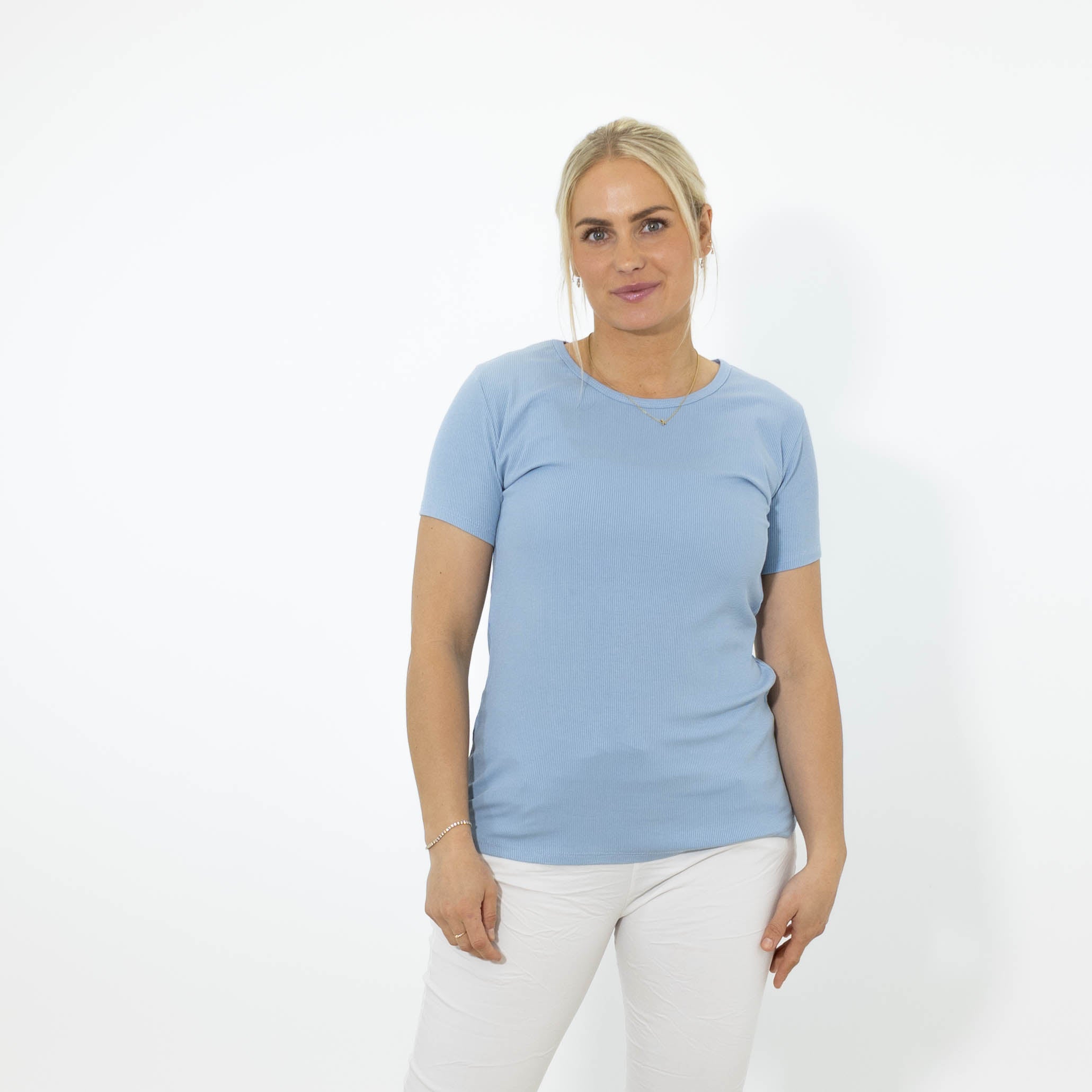 Ava t-shirt, Lyseblå