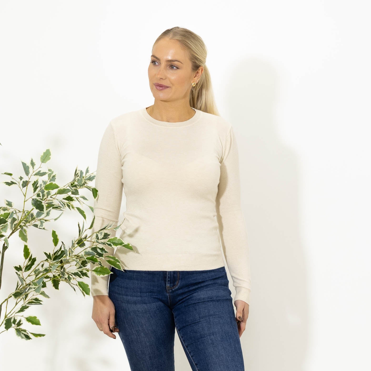 Sue strik m. rundhals, Beige
