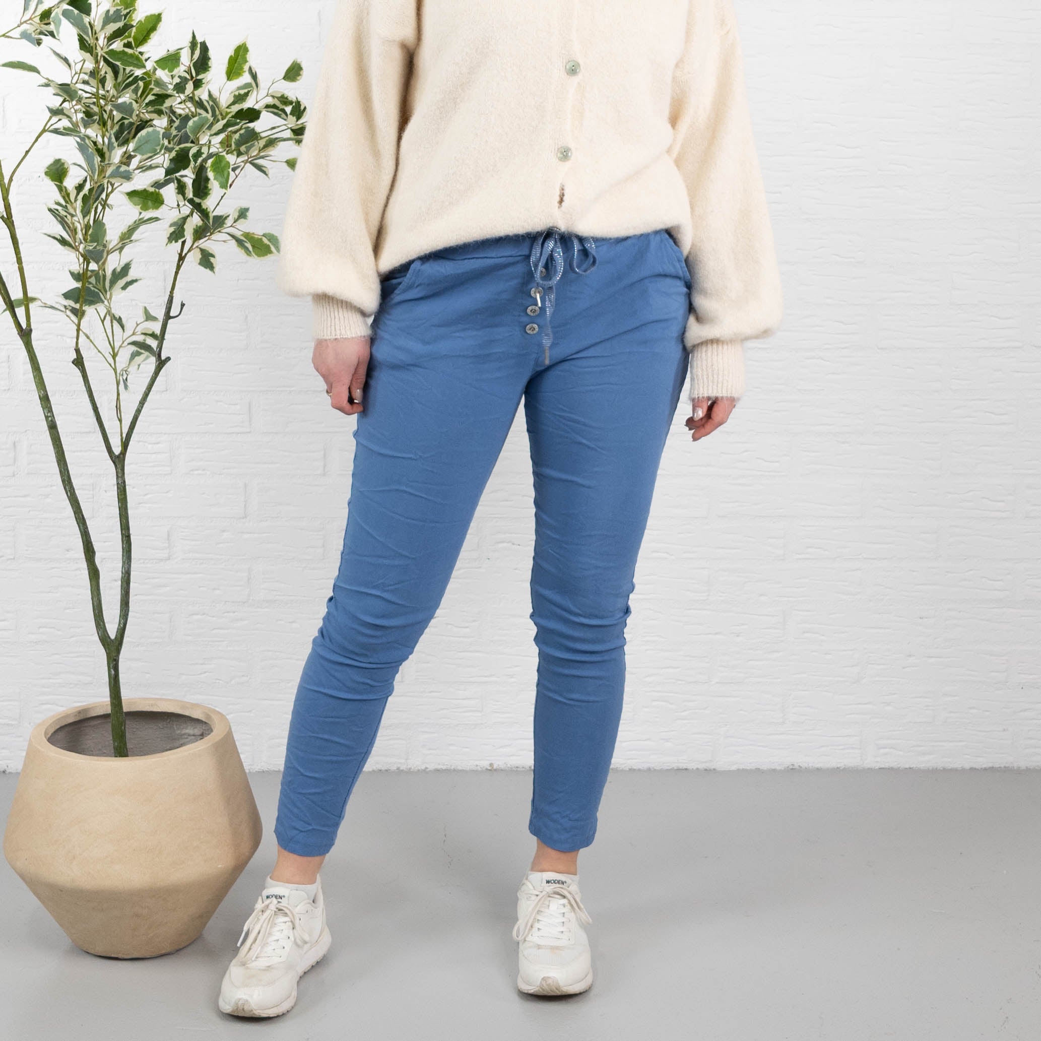 Holly bukser, Blå