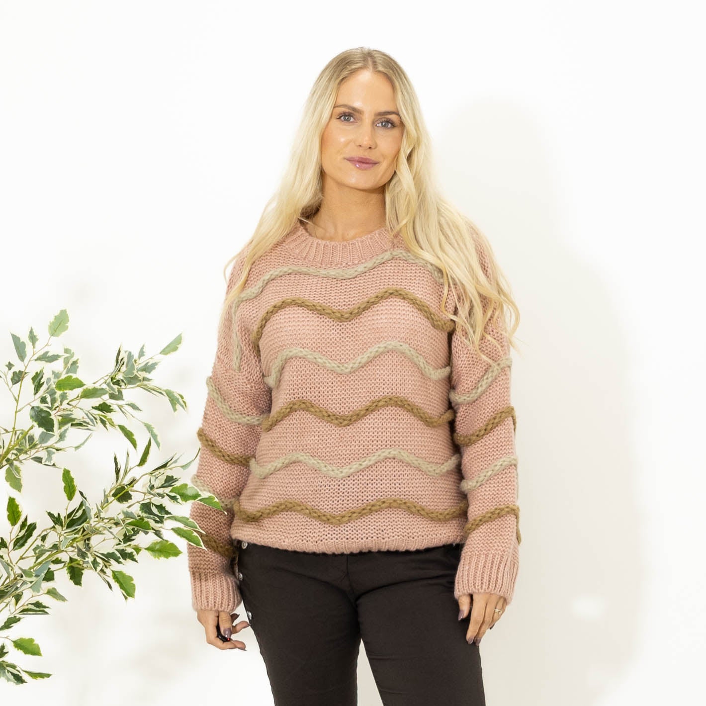 Lesley rundhals strik, Rosa