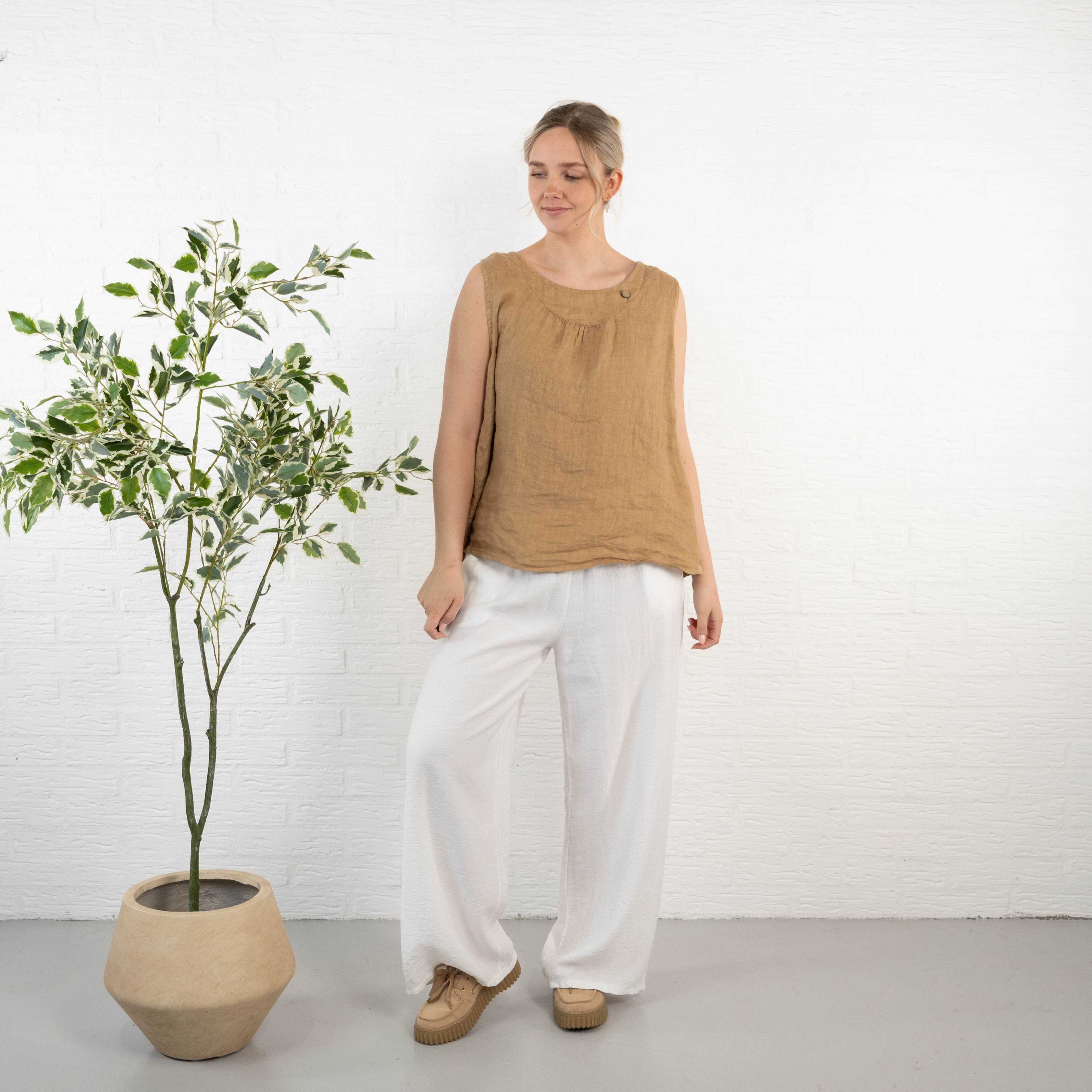 Lara ægte hør top, Camel