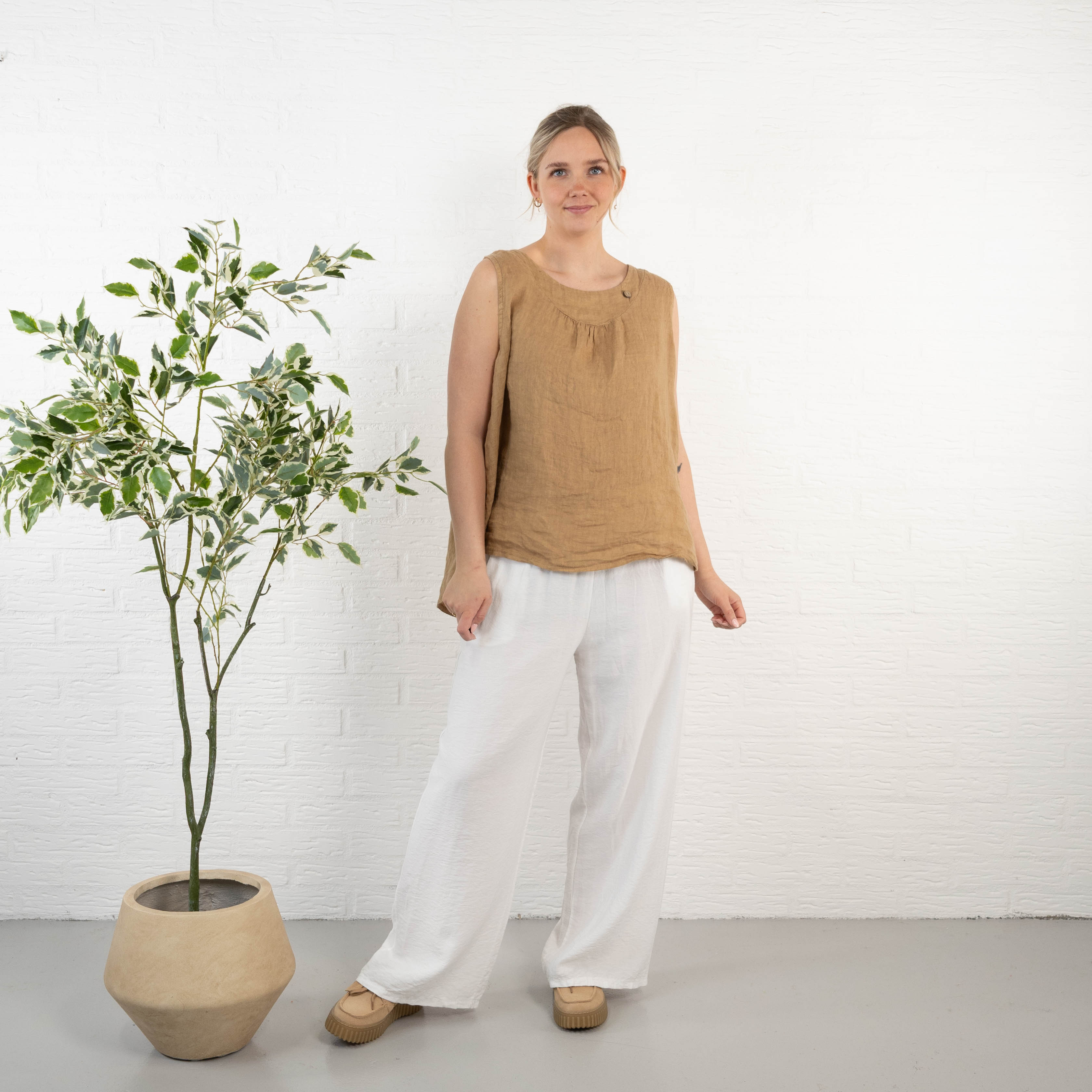 Lara ægte hør top, Camel