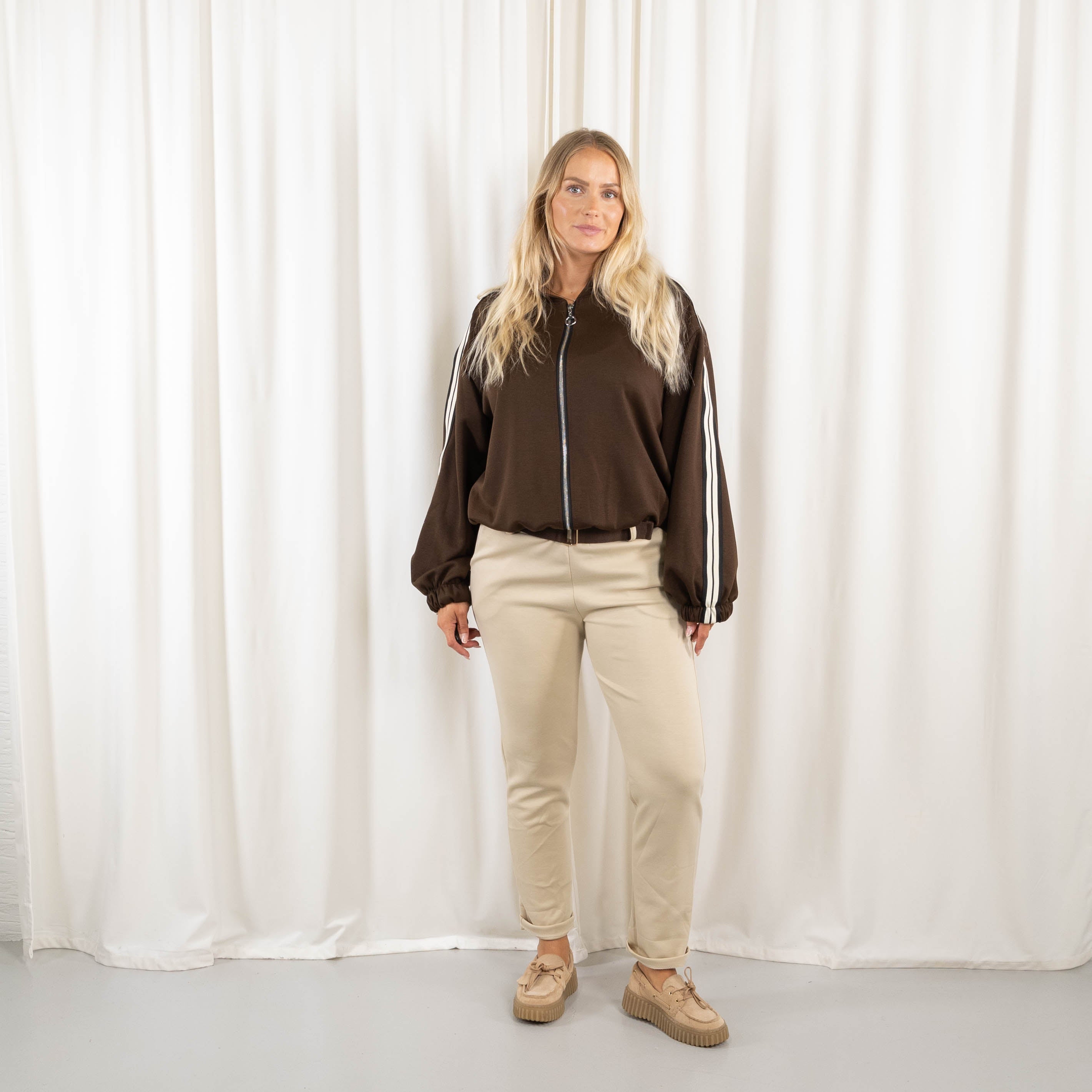 Iben bukser, Beige