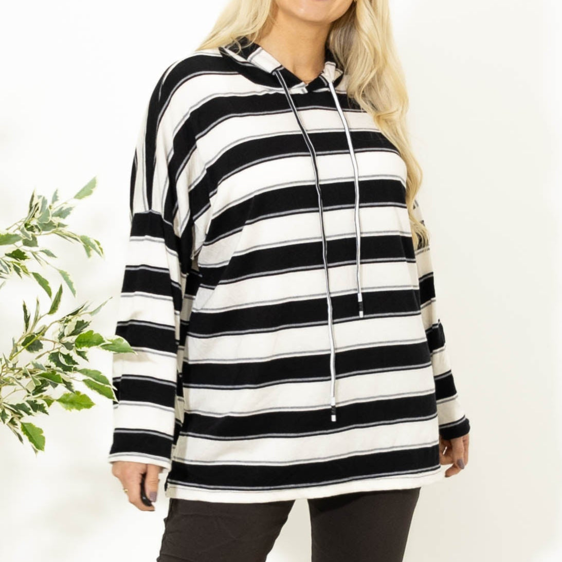 Silke stribet strik m. hoodie, Sort