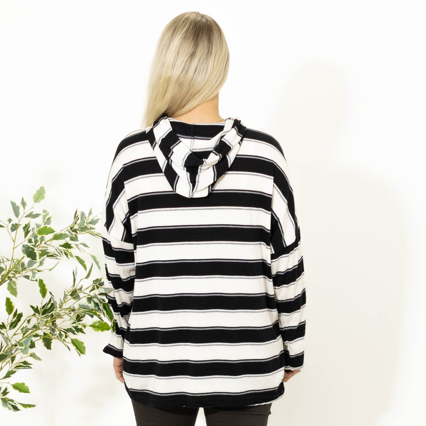 Silke stribet strik m. hoodie, Sort