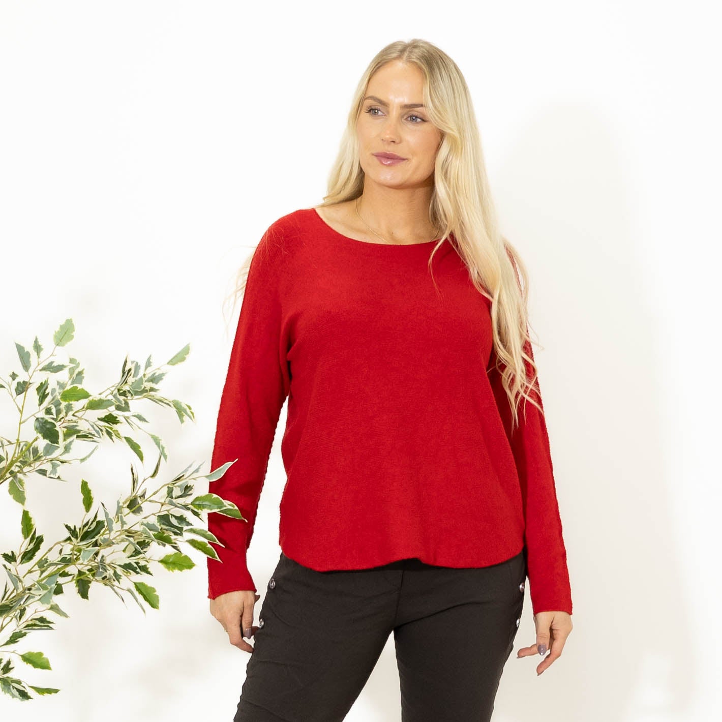 Klara rundhals strik, Rød