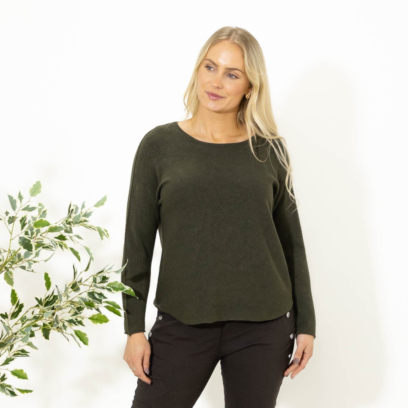 Klara rundhals strik, Khaki